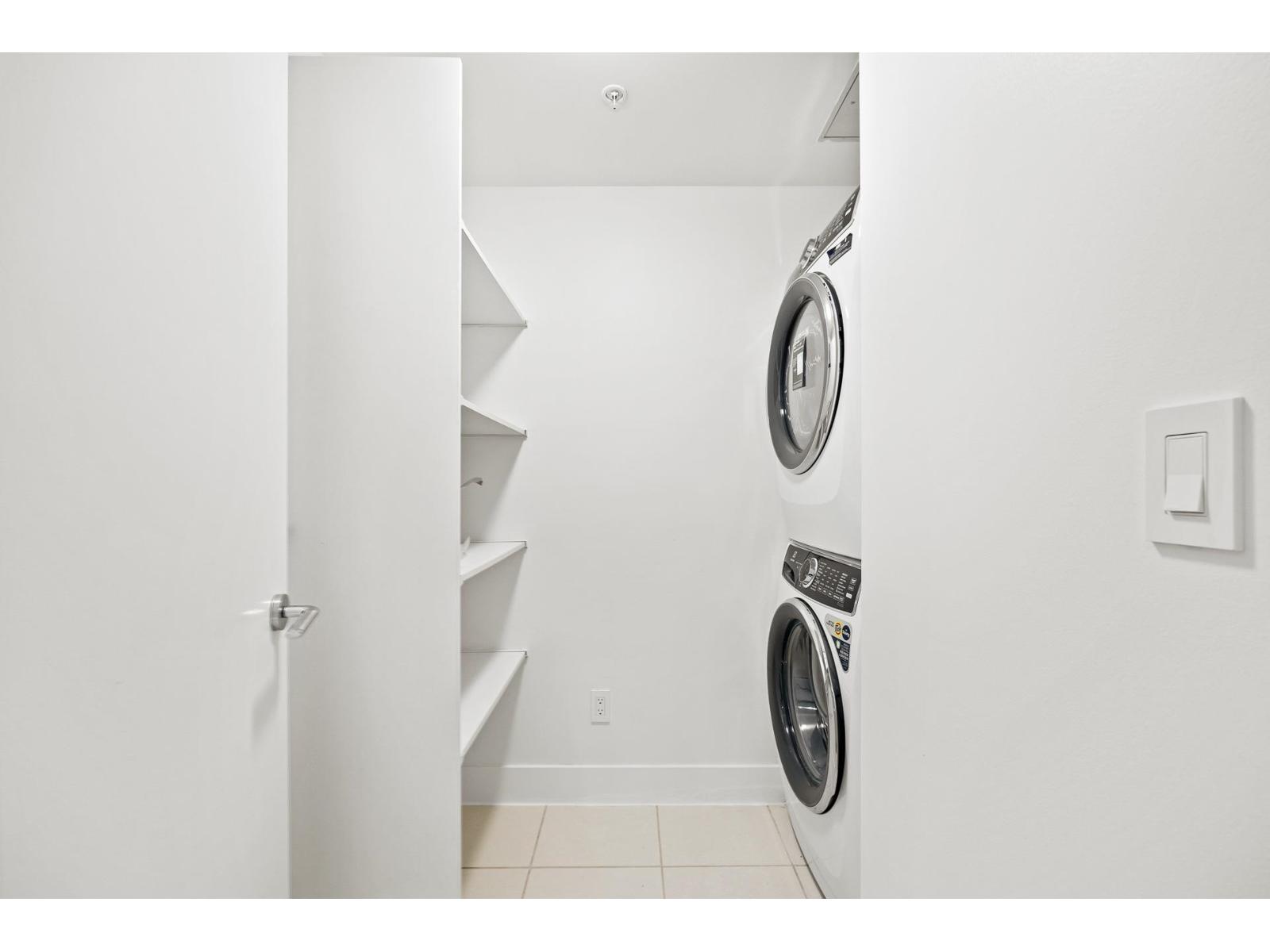 1505 1473 JOHNSTON ROAD, White Rock