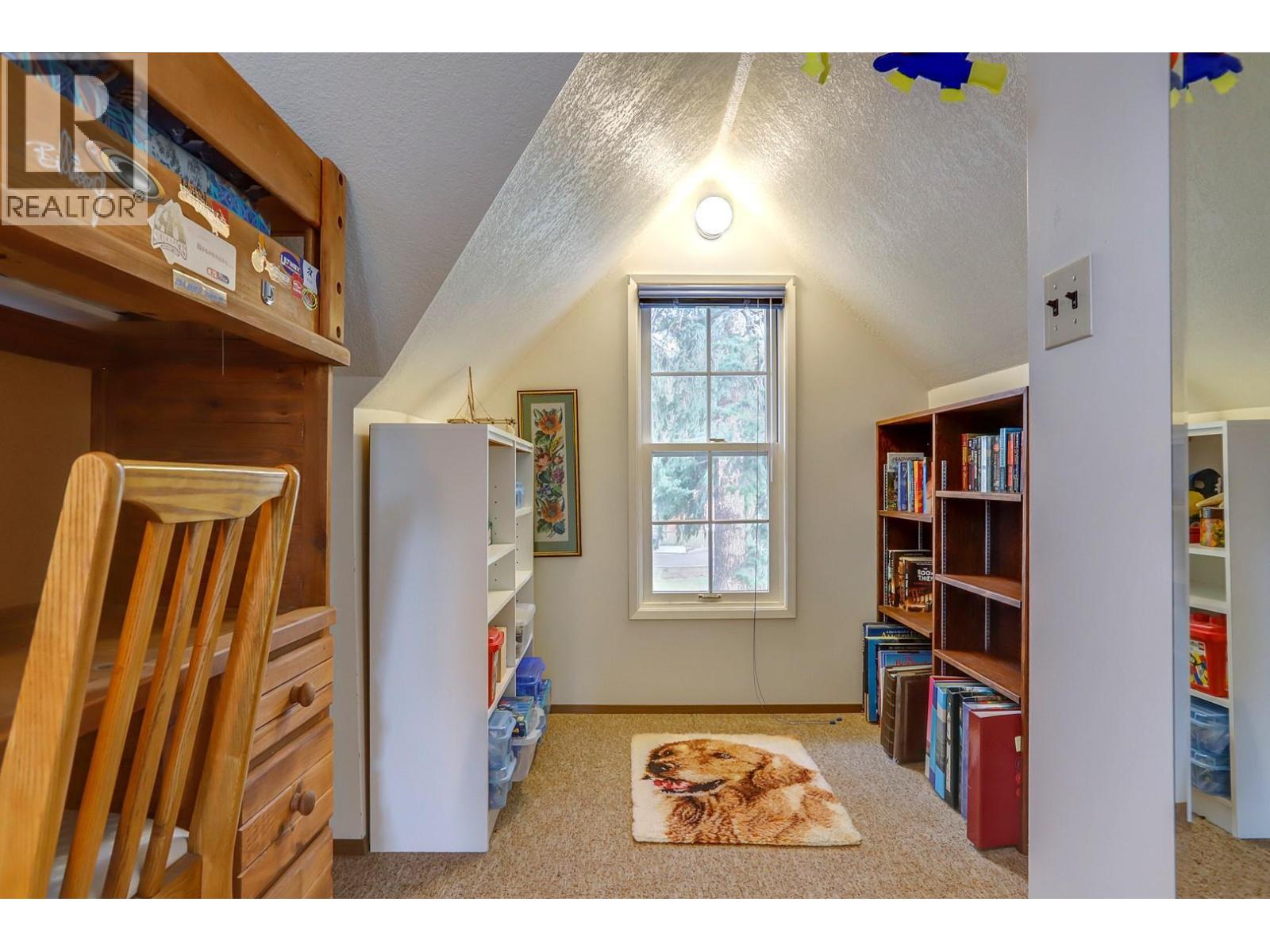 5051 11 Street NE, Salmon Arm