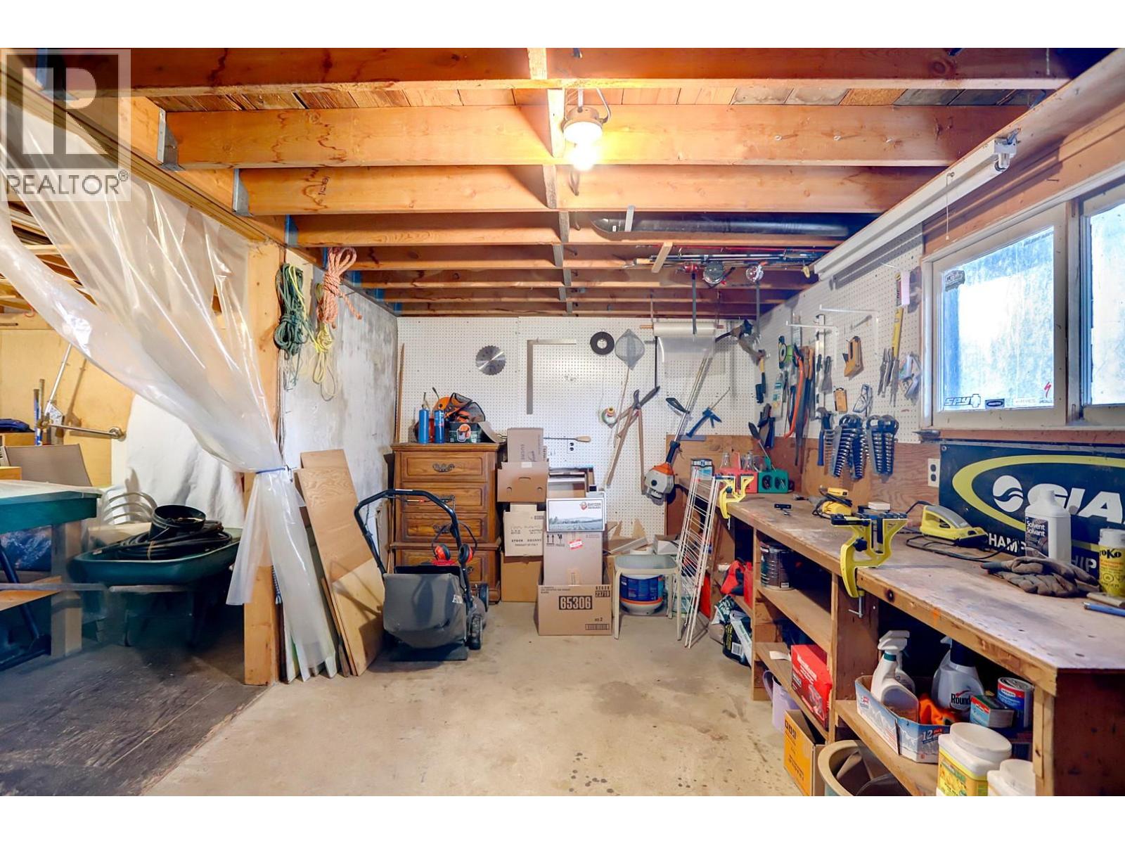 5051 11 Street NE, Salmon Arm