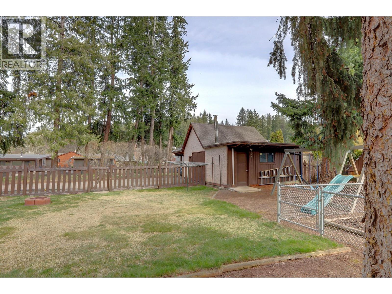 5051 11 Street NE, Salmon Arm