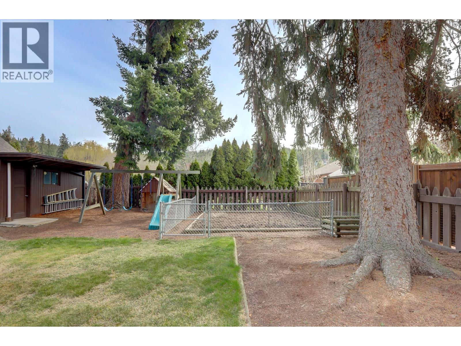 5051 11 Street NE, Salmon Arm