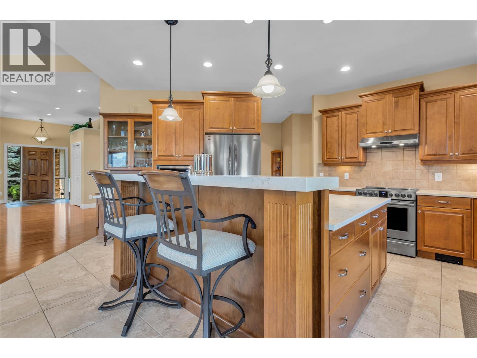 1108 ARBOR VIEW Drive, Kelowna