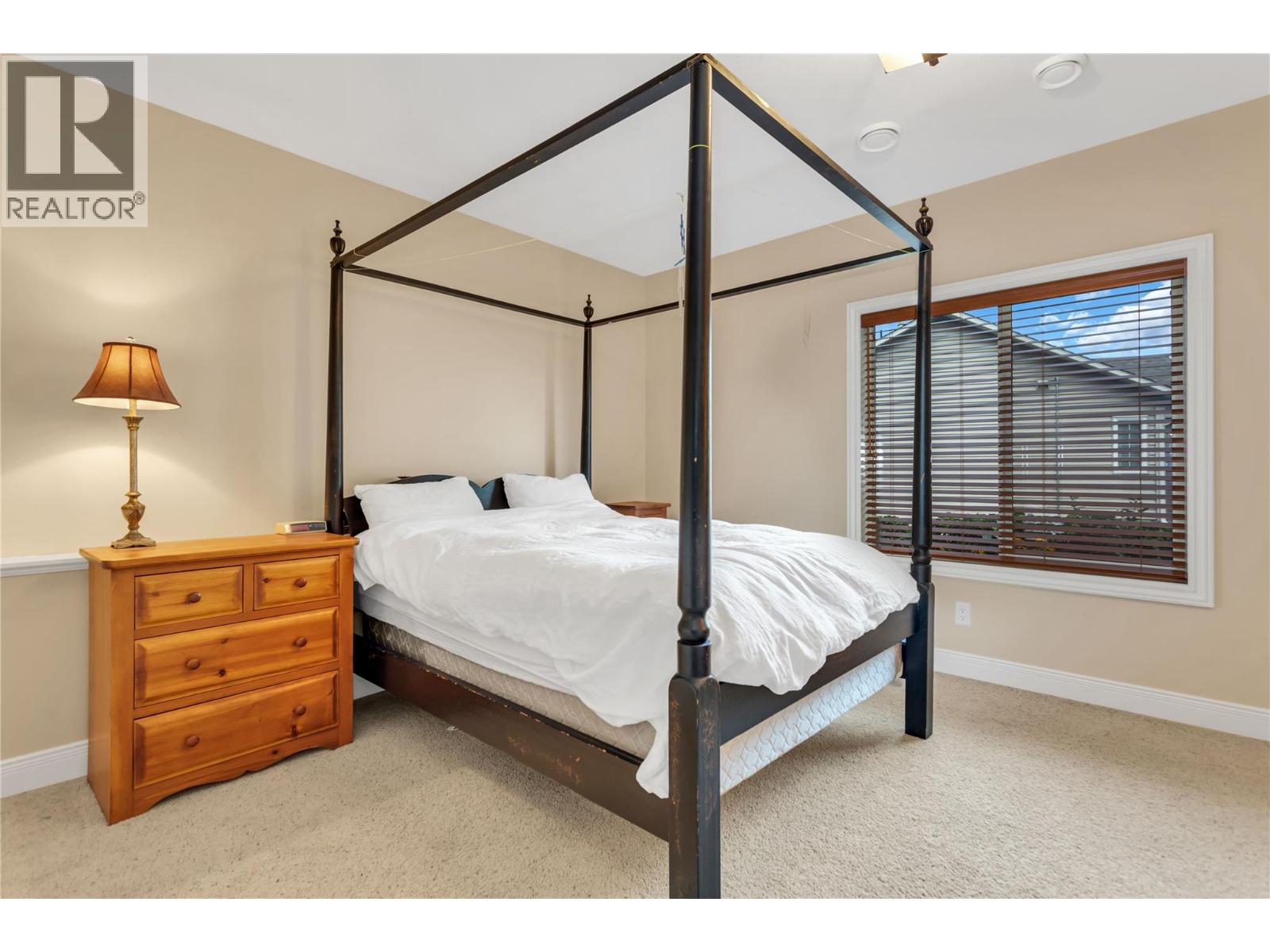 1108 ARBOR VIEW Drive, Kelowna