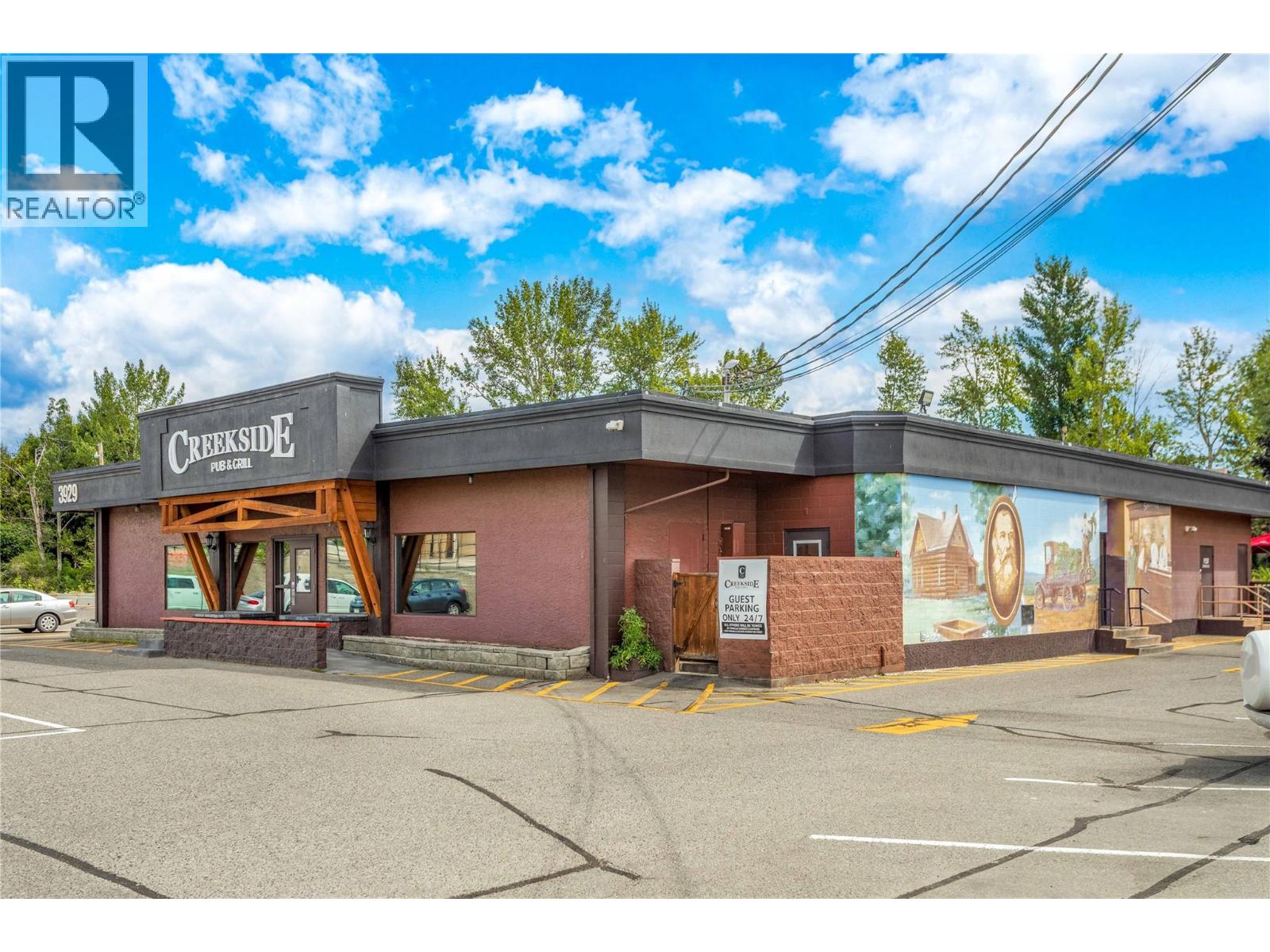 1108 ARBOR VIEW Drive, Kelowna