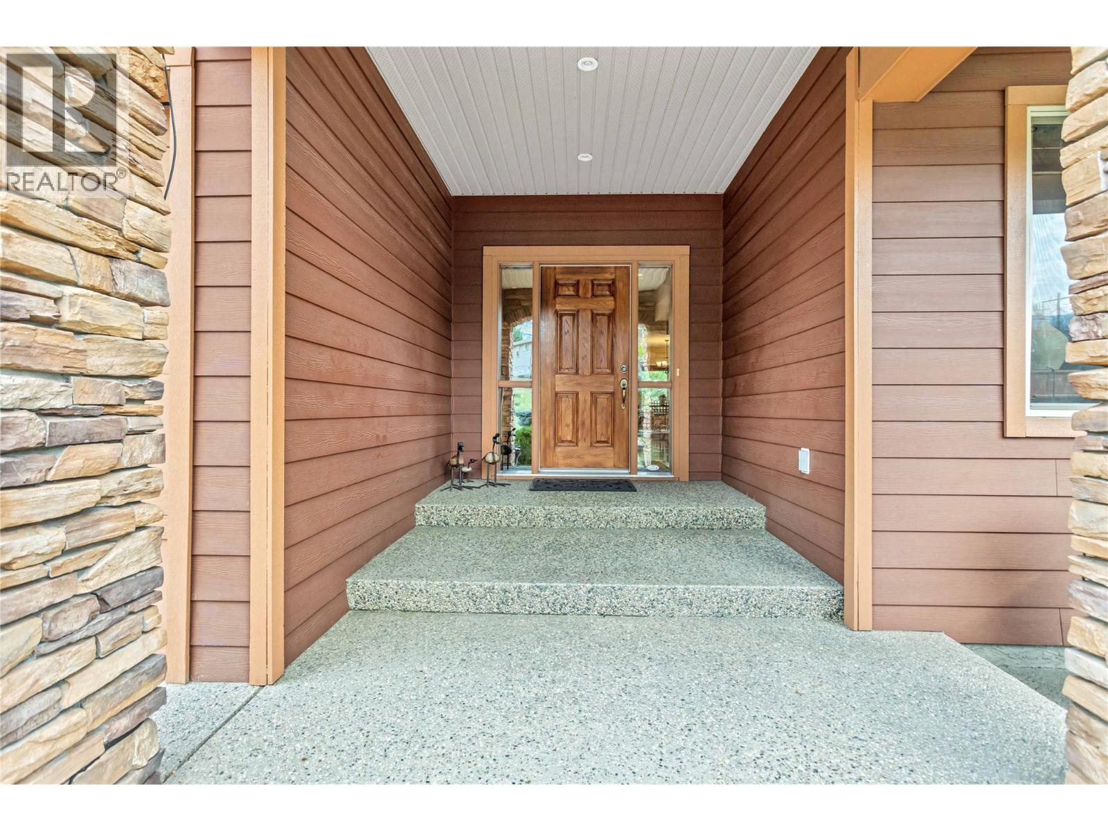 1108 ARBOR VIEW Drive, Kelowna