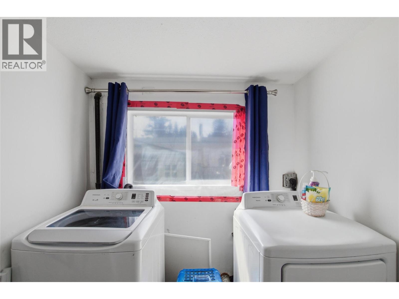 4 JASPER Drive, Logan Lake