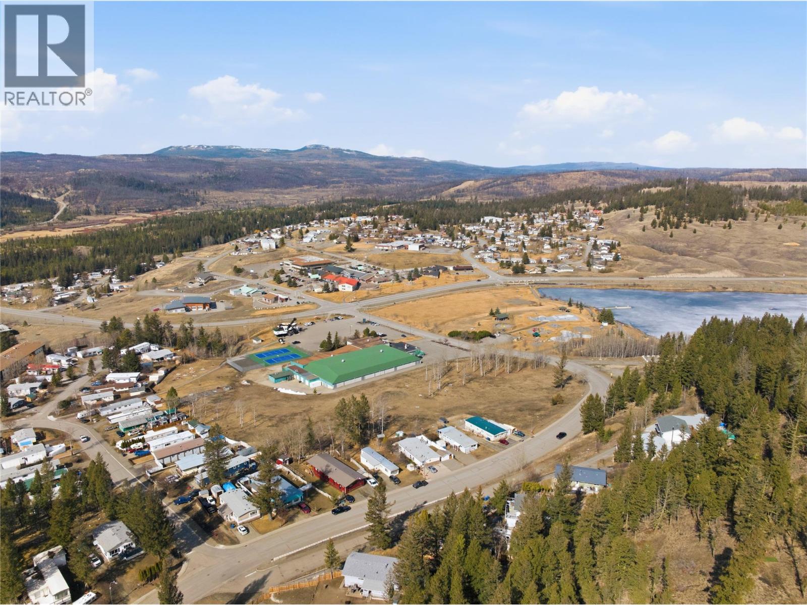 4 JASPER Drive, Logan Lake