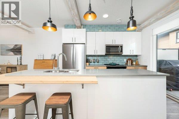 11581 Rogers Road Unit# 402, Lake Country