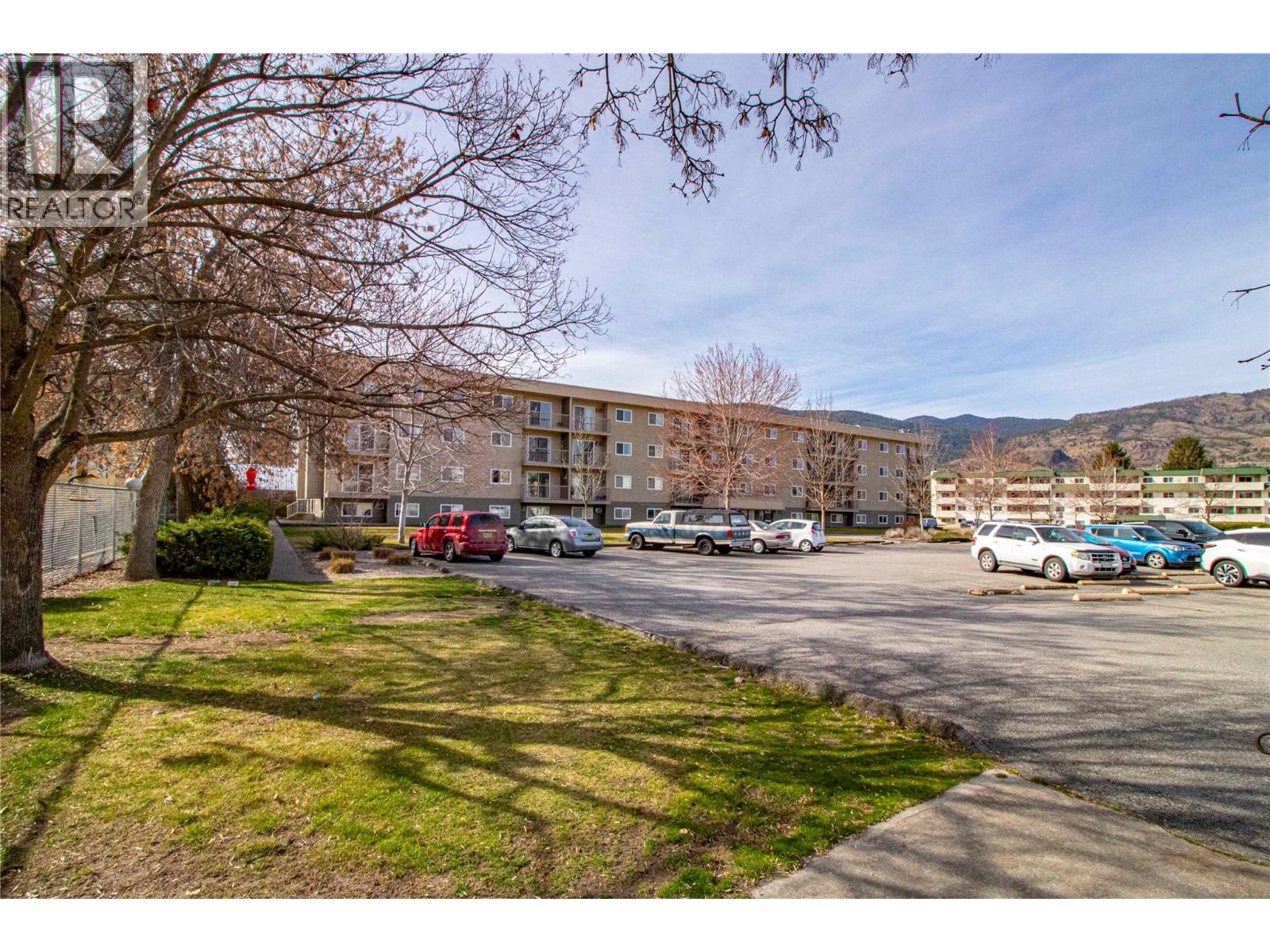 216 130 Skaha Place, Penticton