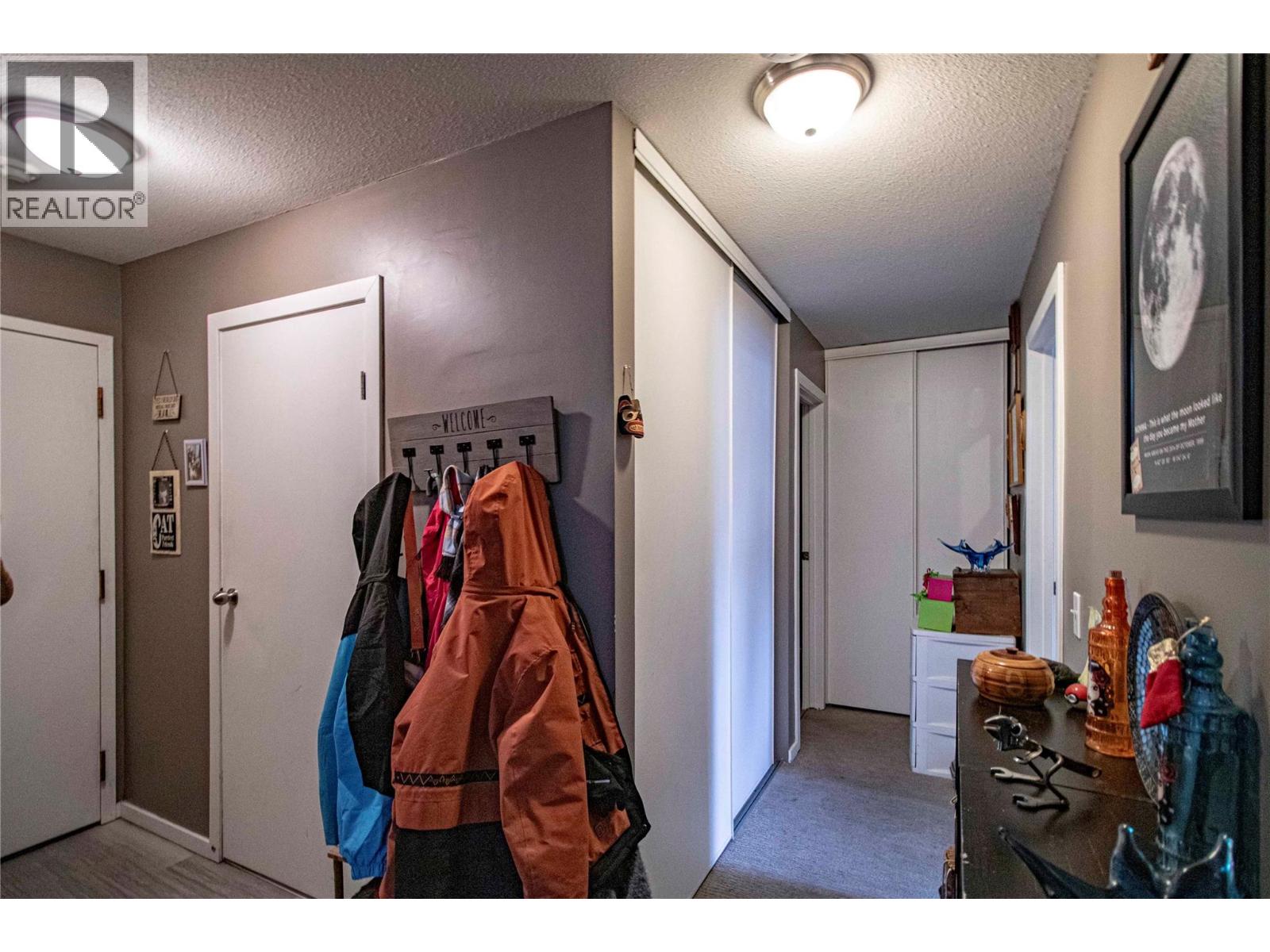 216 130 Skaha Place, Penticton