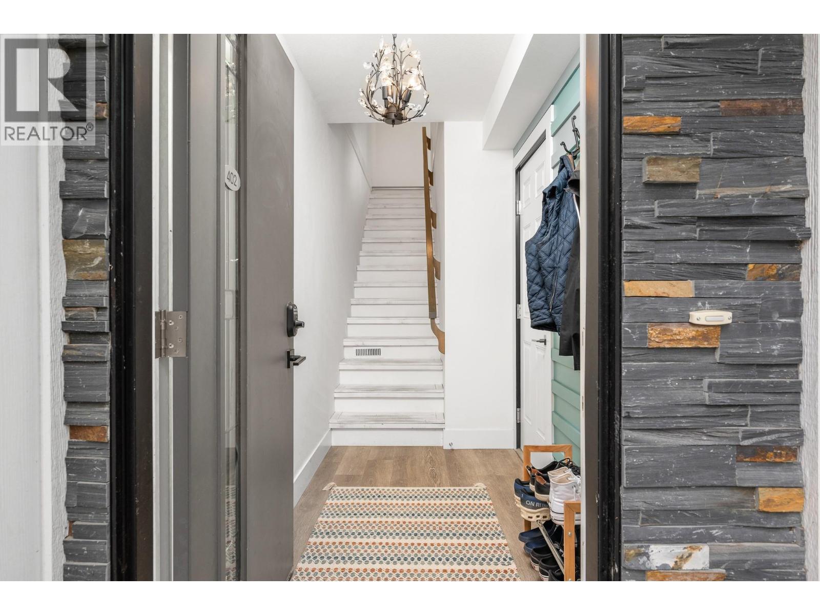 11581 Rogers Road Unit# 402, Lake Country