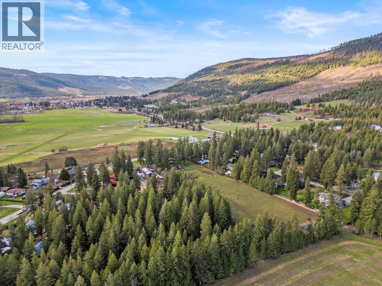 272 Lumby-Mabel Lake Road, Lumby