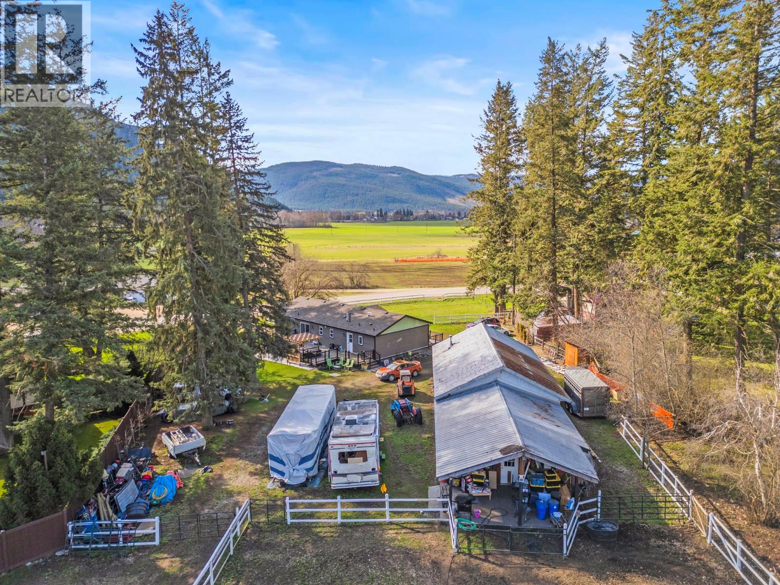 272 Lumby-Mabel Lake Road, Lumby