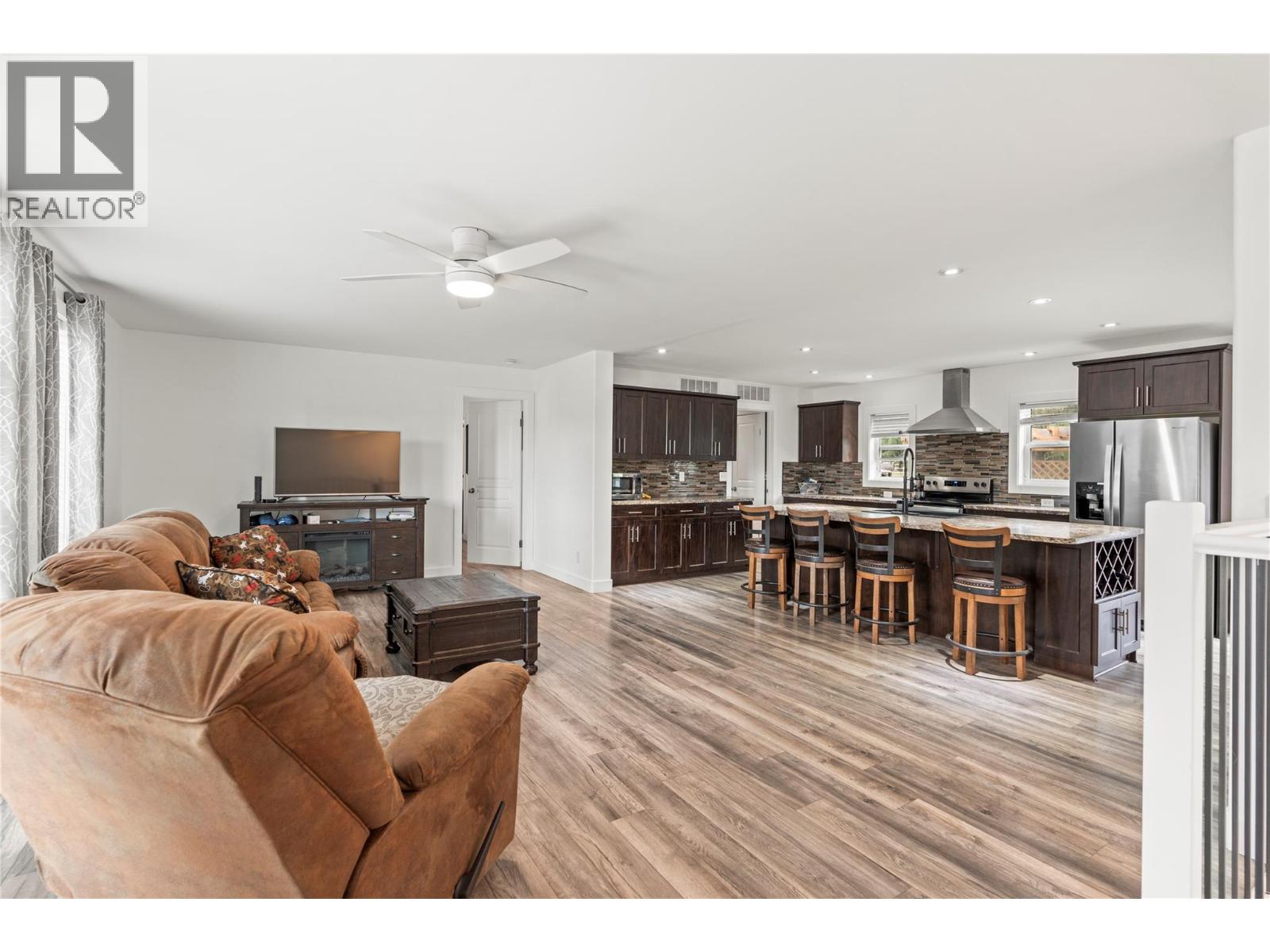 272 Lumby-Mabel Lake Road, Lumby