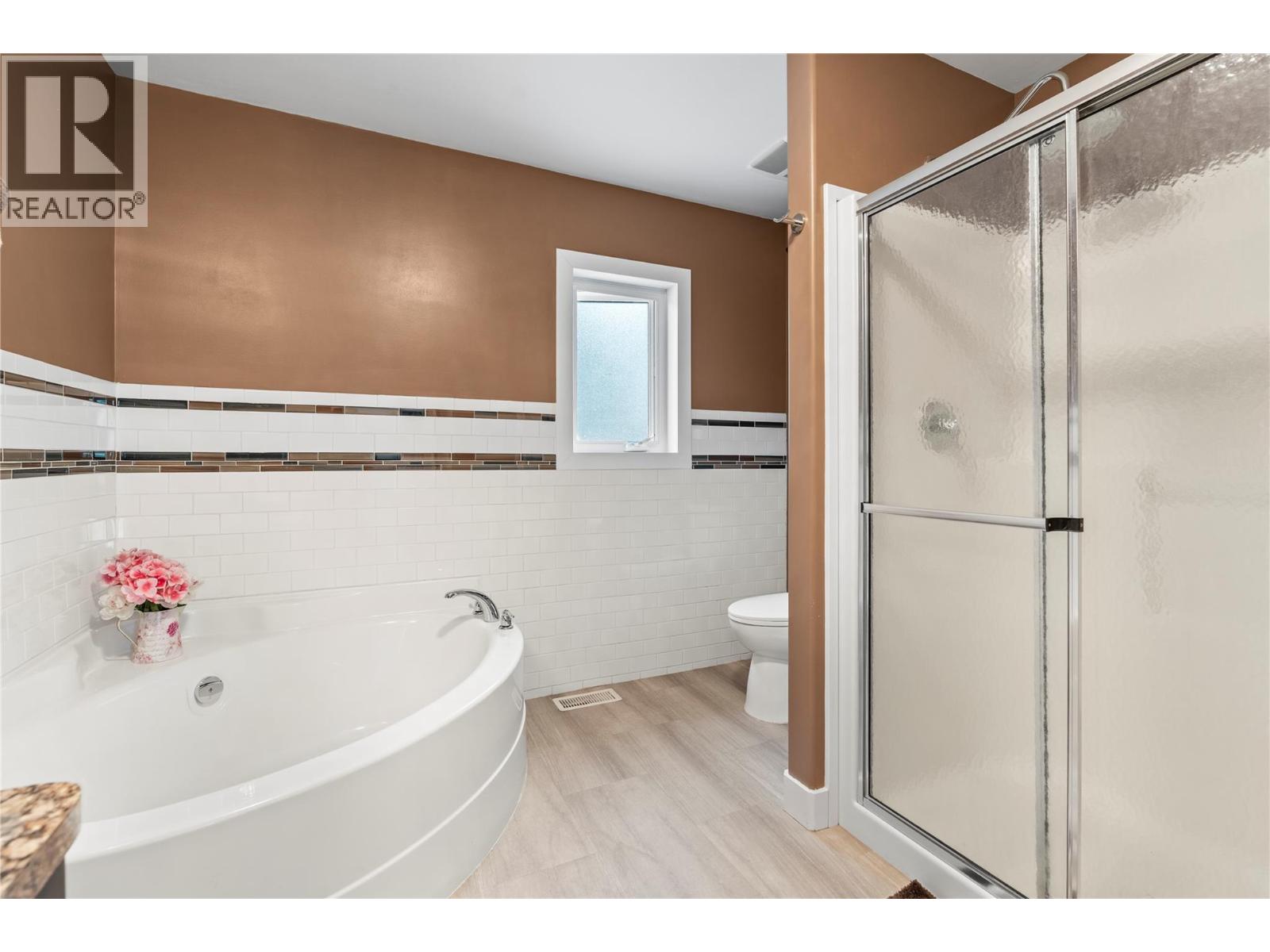 272 Lumby-Mabel Lake Road, Lumby