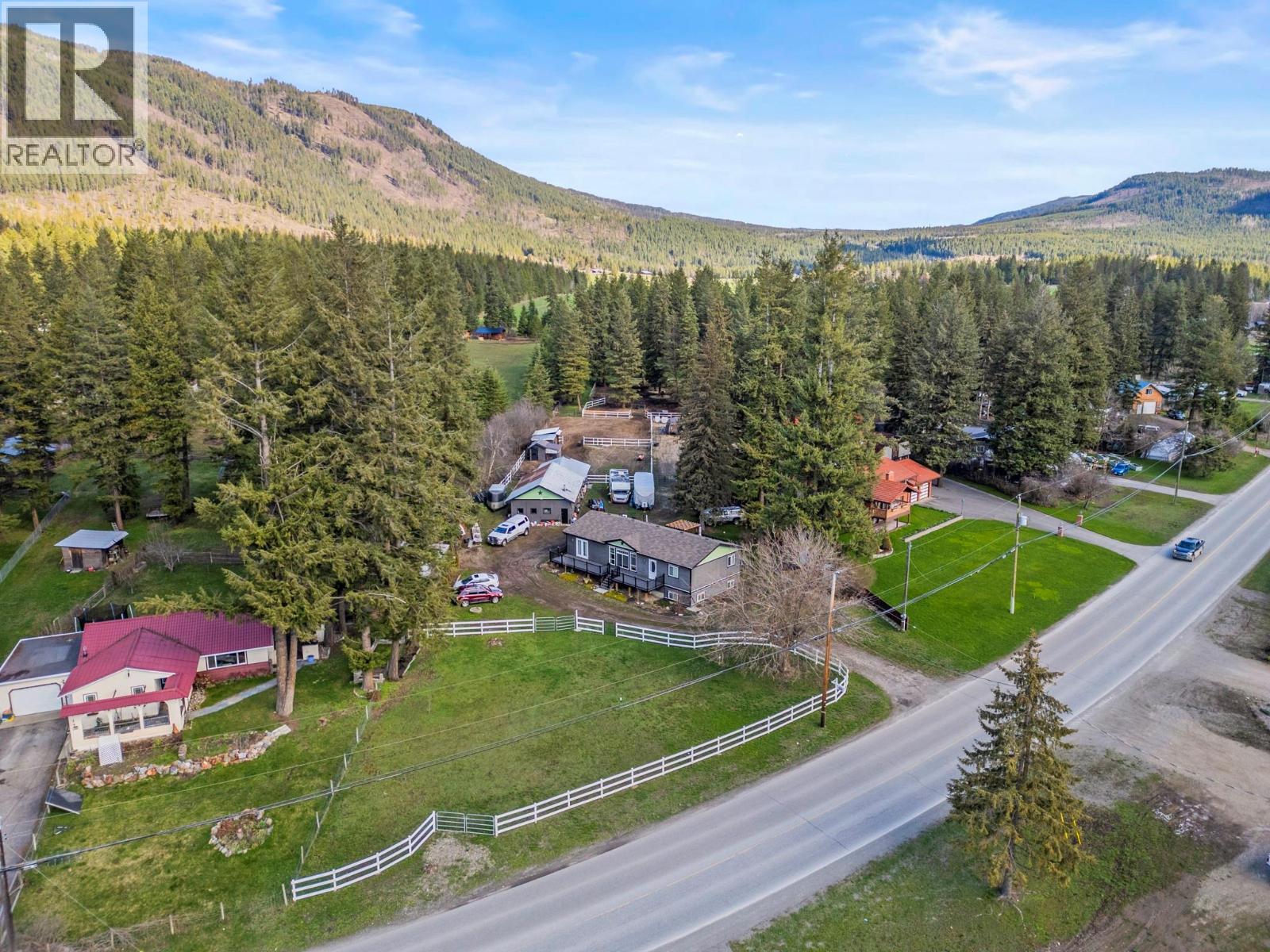 272 Lumby-Mabel Lake Road, Lumby