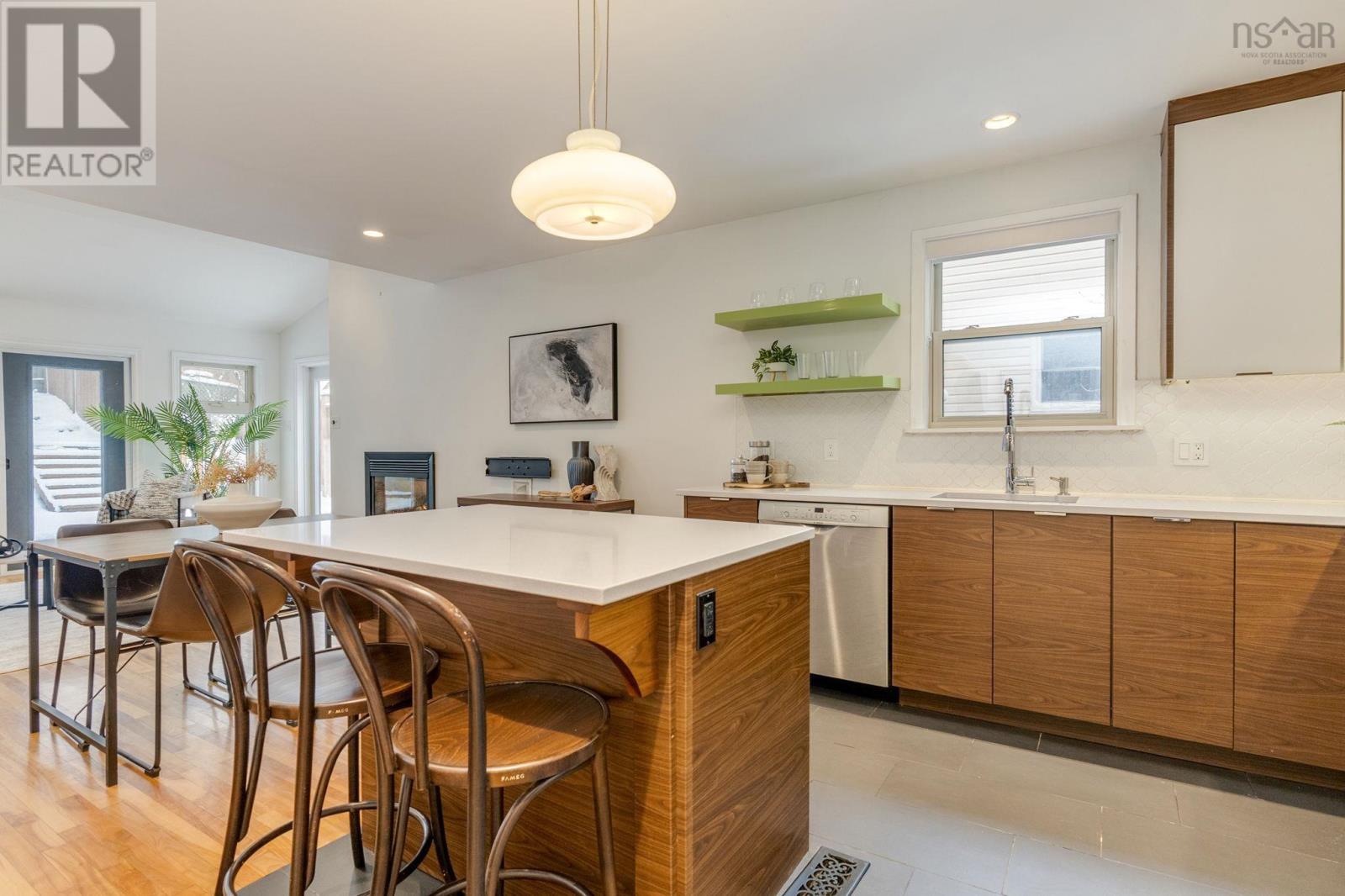 Property 33 of 40 of 2572 Brunswick Street