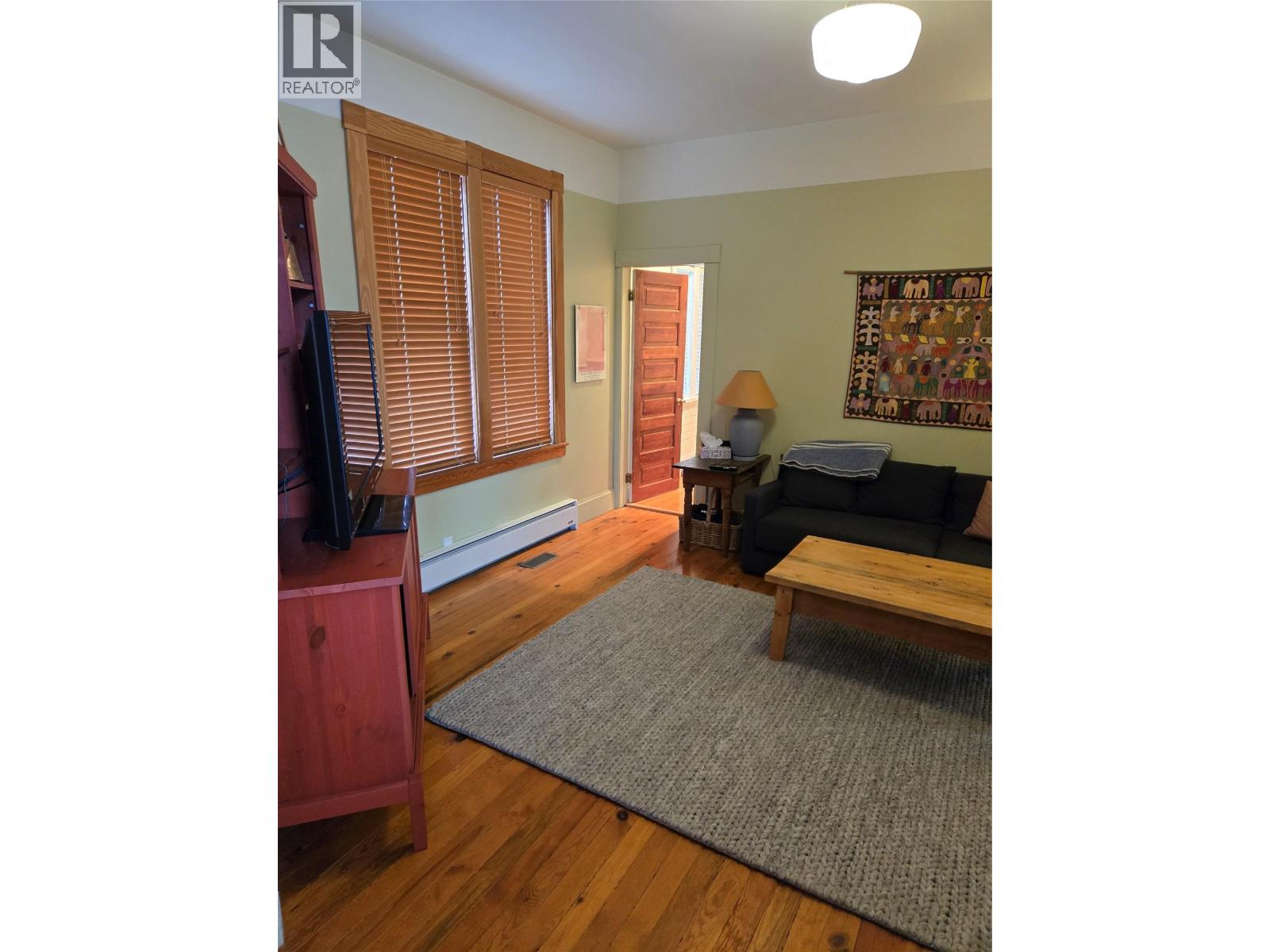  4462 Salmon River Road, Spallumcheen