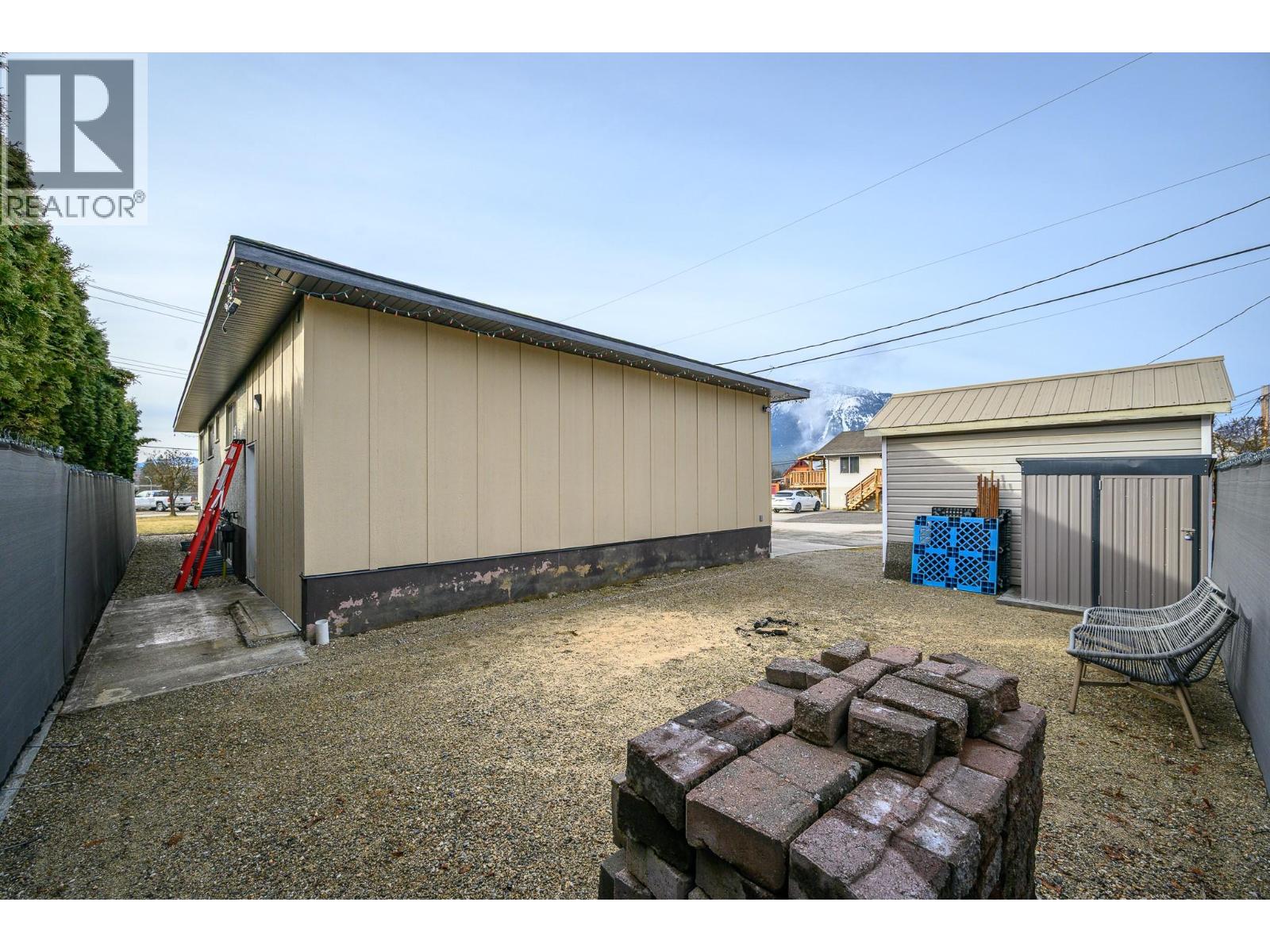  331 Sibbald Street, Revelstoke