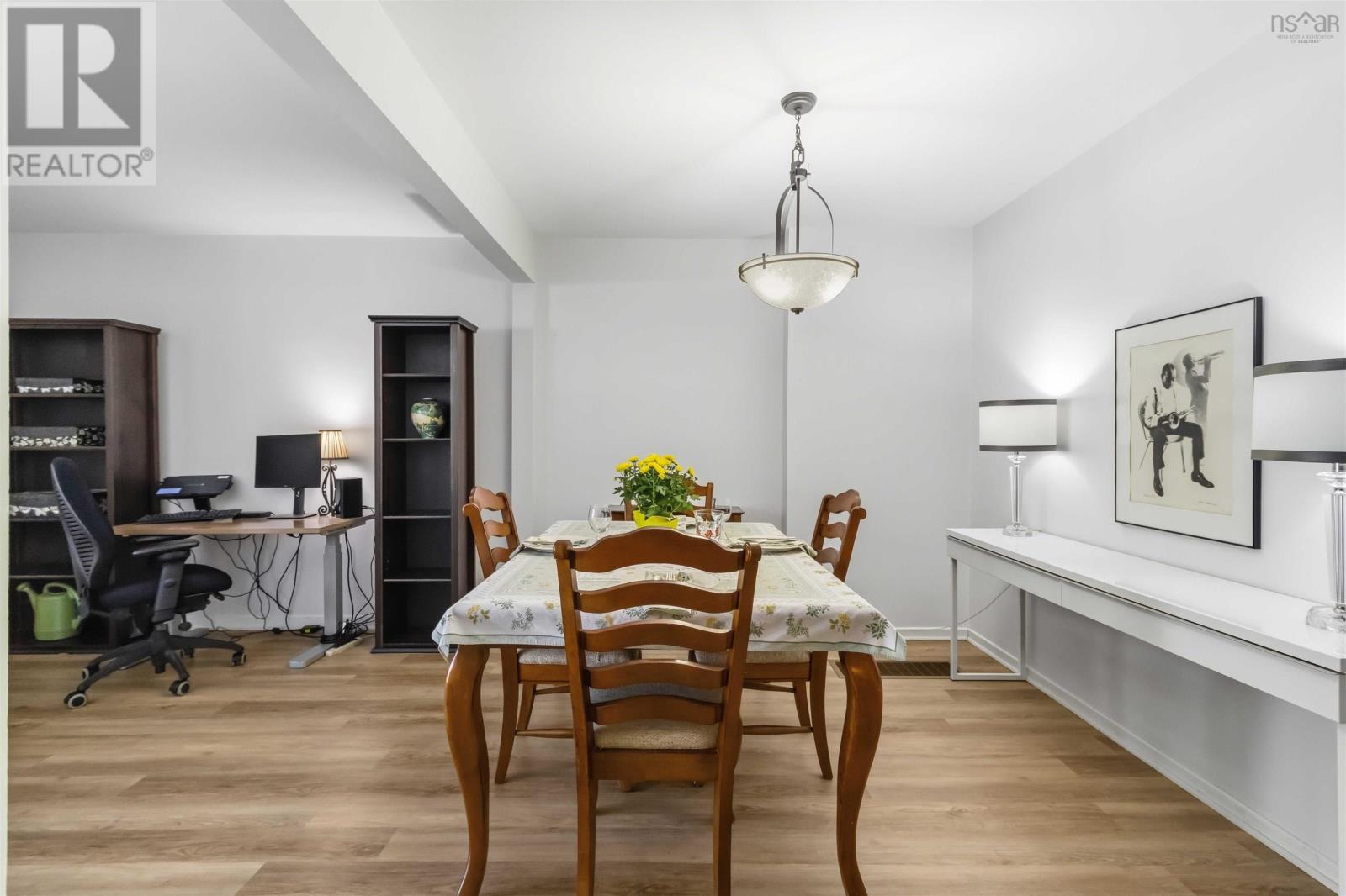 Property 22 of 48 of 103 Forestside Crescent