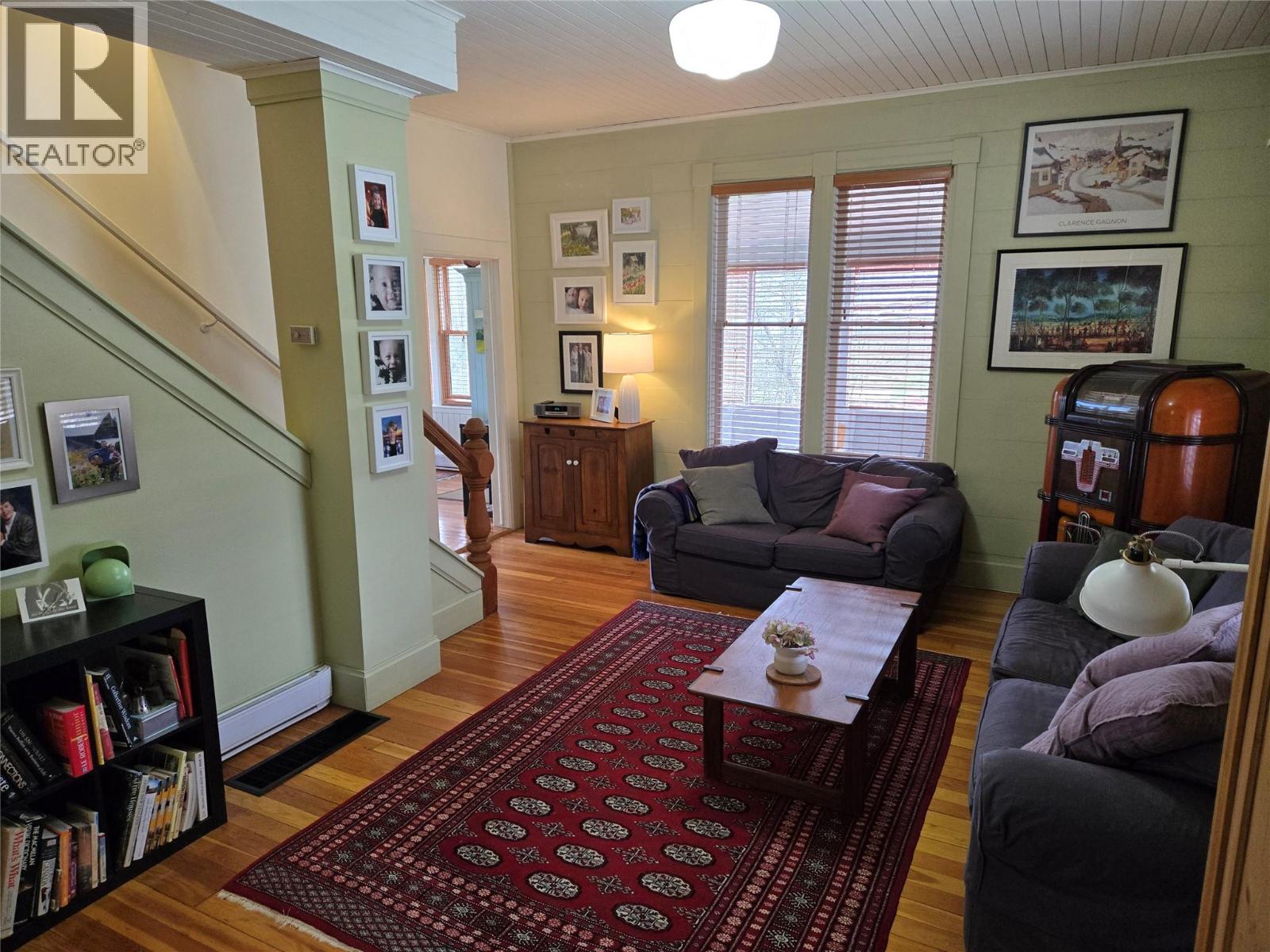  4462 Salmon River Road, Spallumcheen