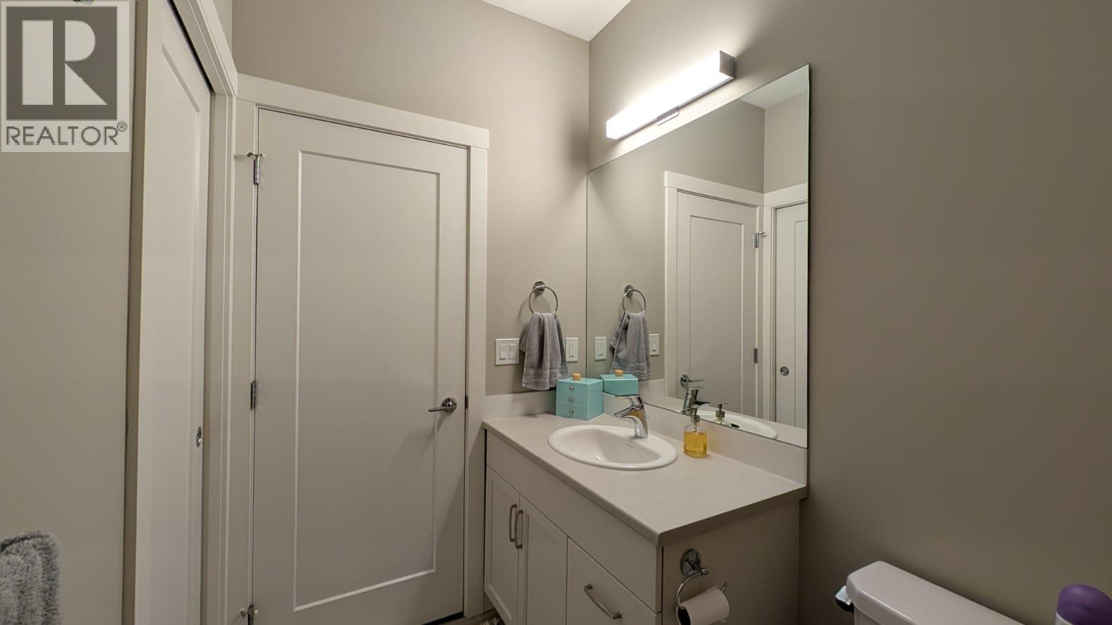 122 200 GRAND Boulevard, Kamloops