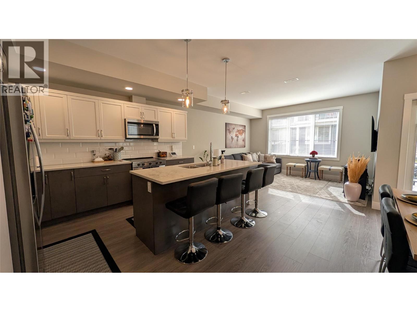 122 200 GRAND Boulevard, Kamloops