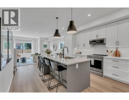 102 695 Victoria Drive, Penticton