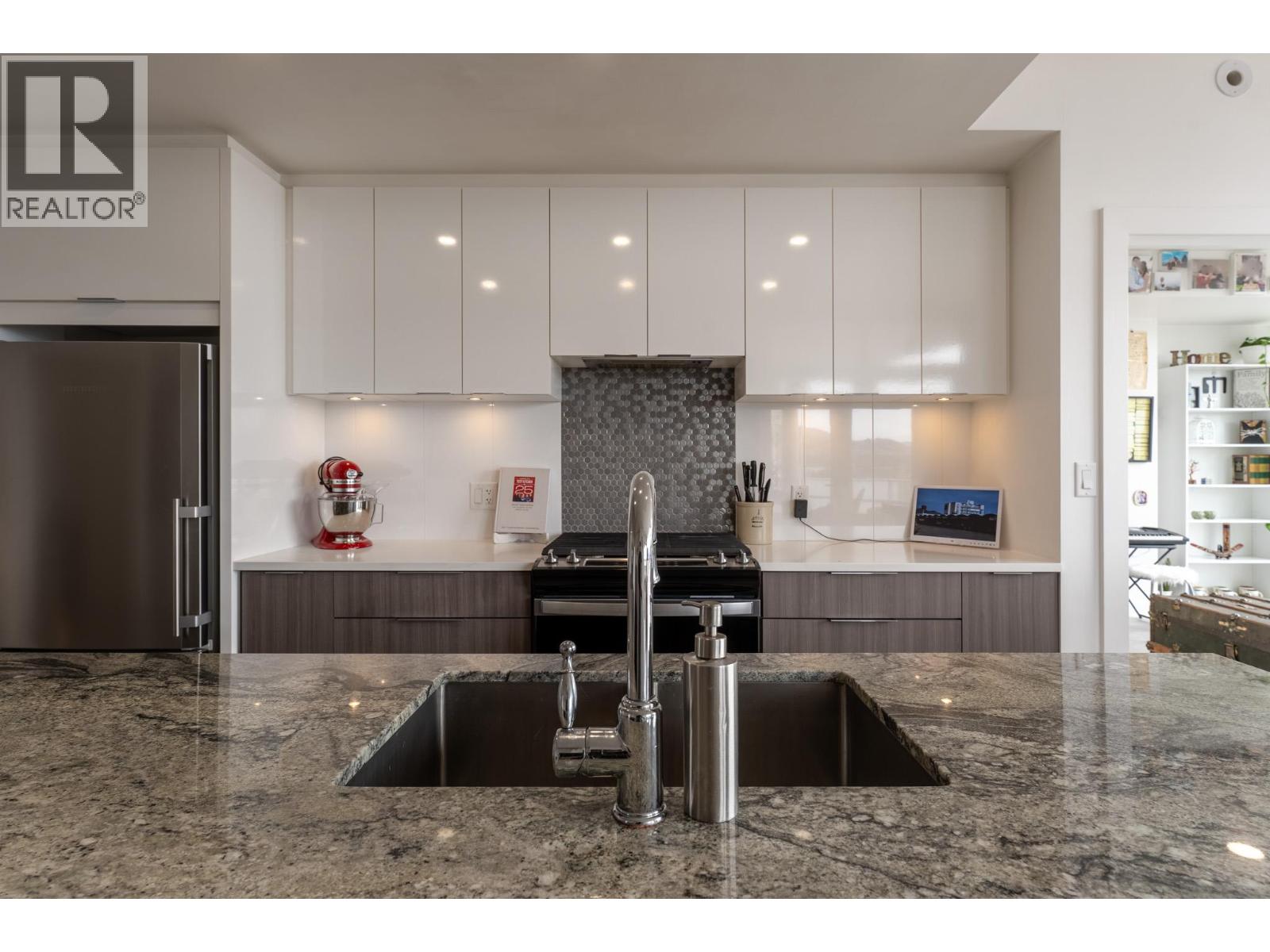 1151 Sunset Drive Unit# 1501, Kelowna