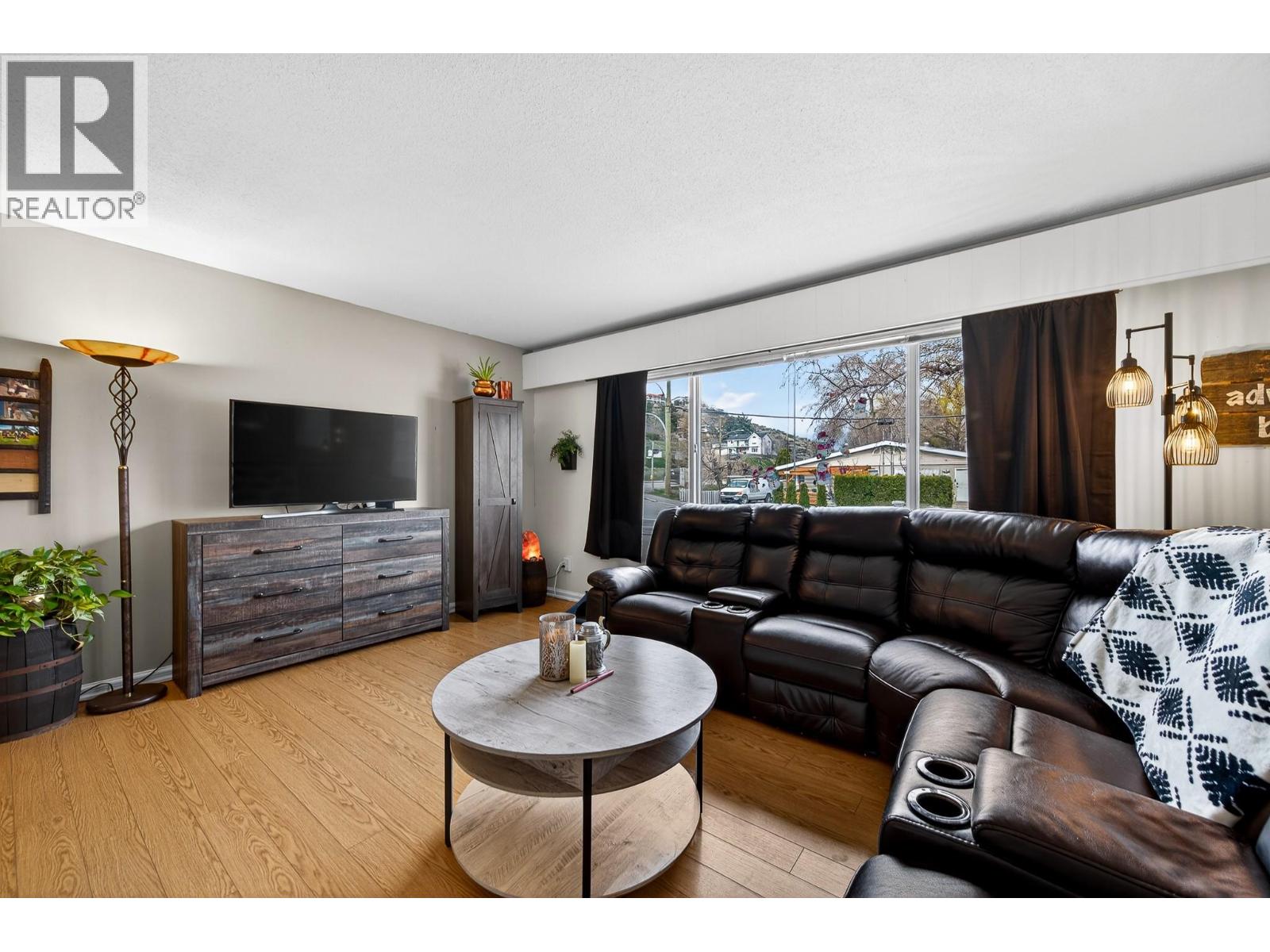  1669 WESTMOUNT Drive, Kamloops