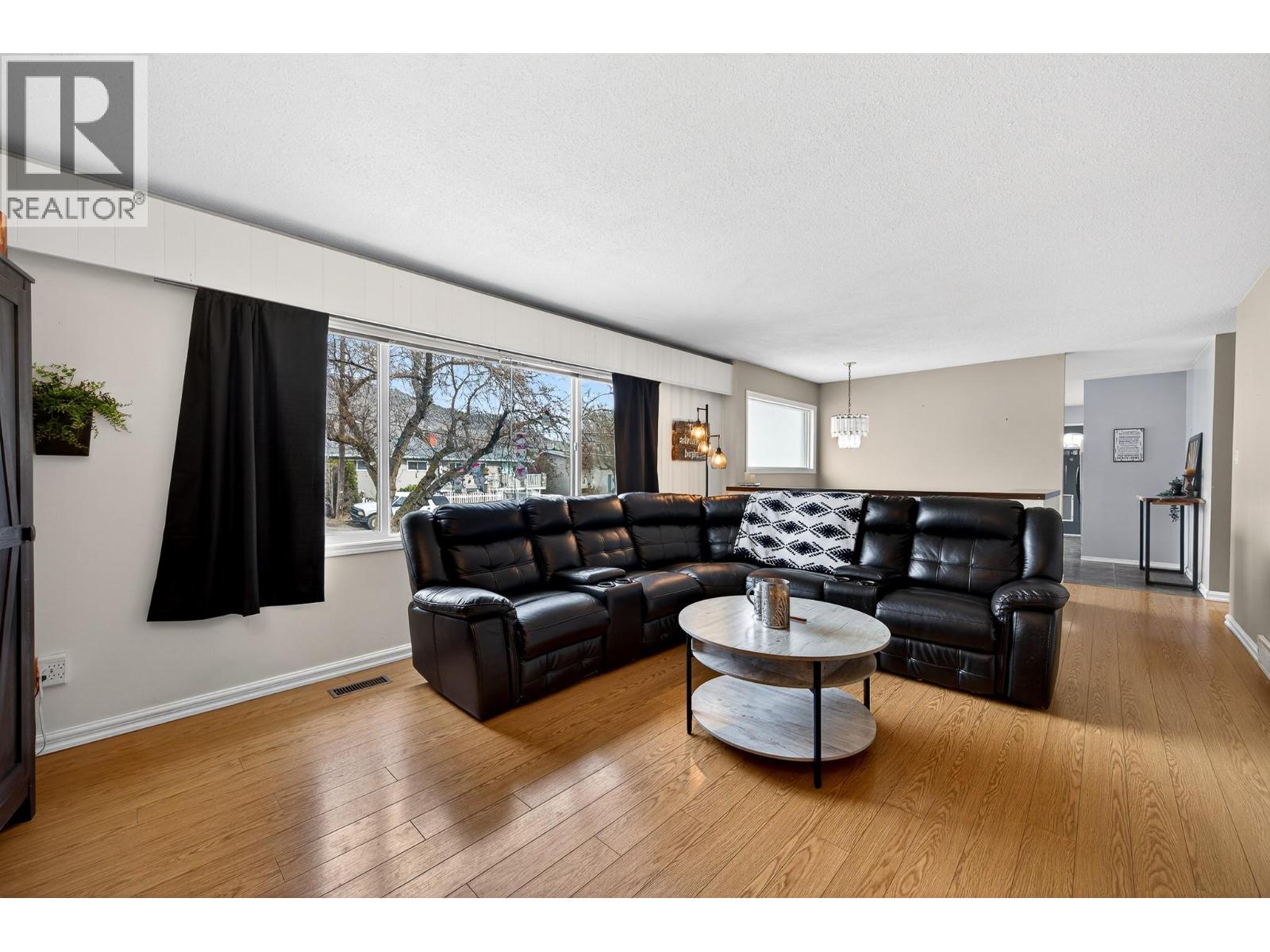  1669 WESTMOUNT Drive, Kamloops