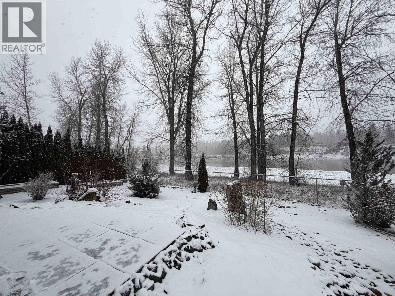 #132 1702 DYKE ROAD - 4