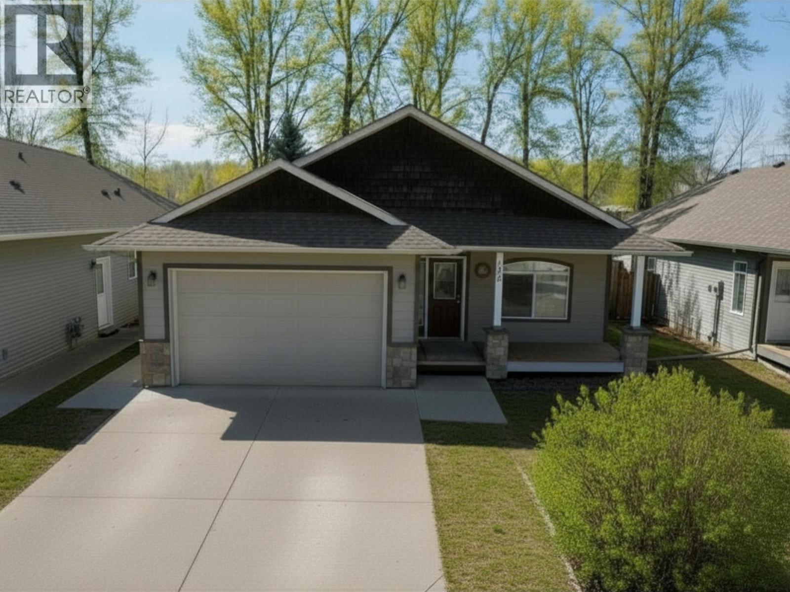 #132 1702 DYKE ROAD - 31