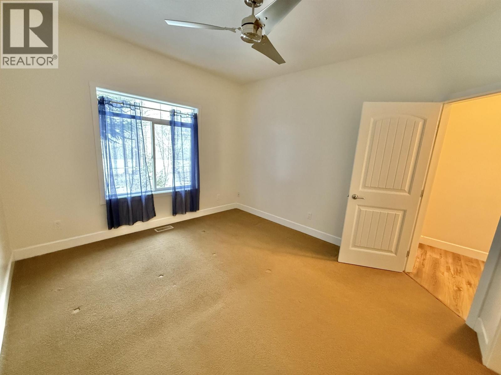 #132 1702 DYKE ROAD - 21