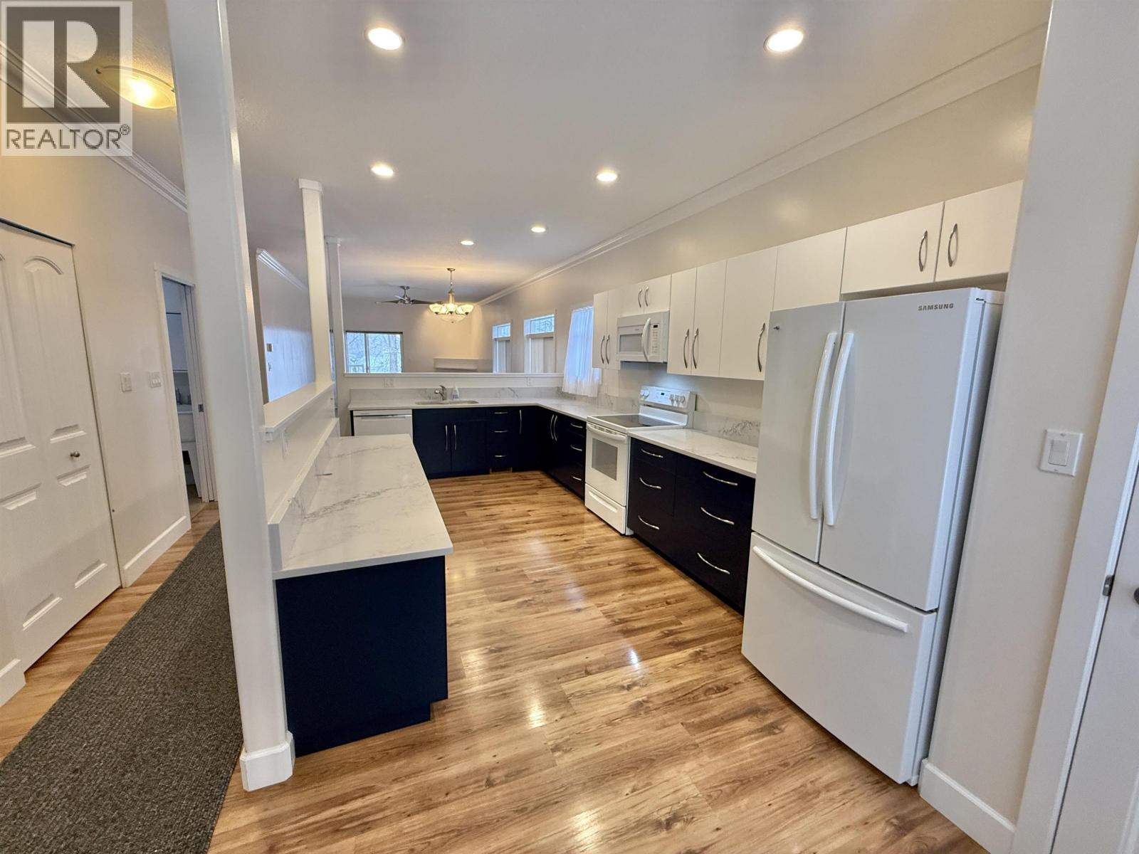 #132 1702 DYKE ROAD - 12