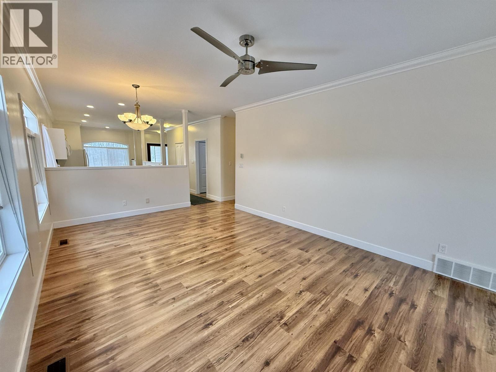 #132 1702 DYKE ROAD - 18