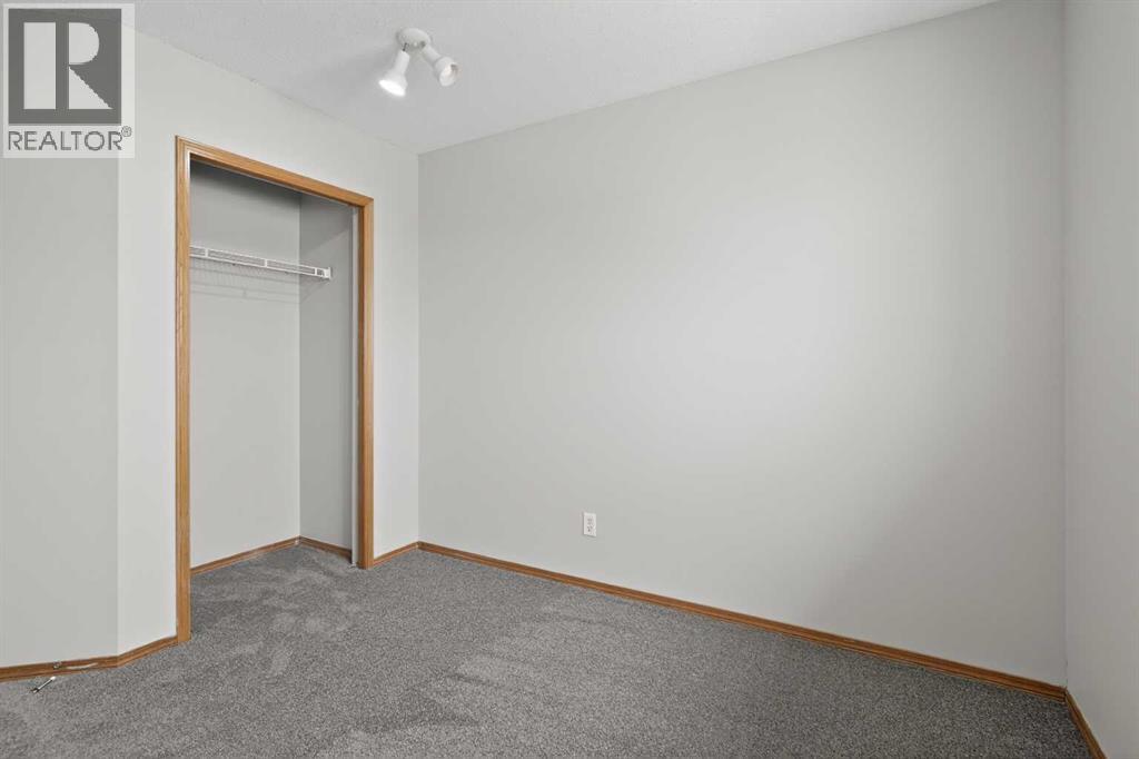 Single Family House for Sale in  Martindale Drive NE Martindale Calgary 