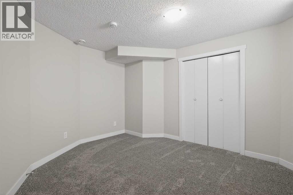 Single Family House for Sale in  Martindale Drive NE Martindale Calgary 