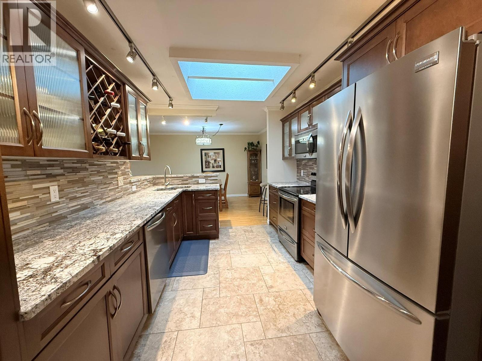 205 1580 Springfield Road, Kelowna