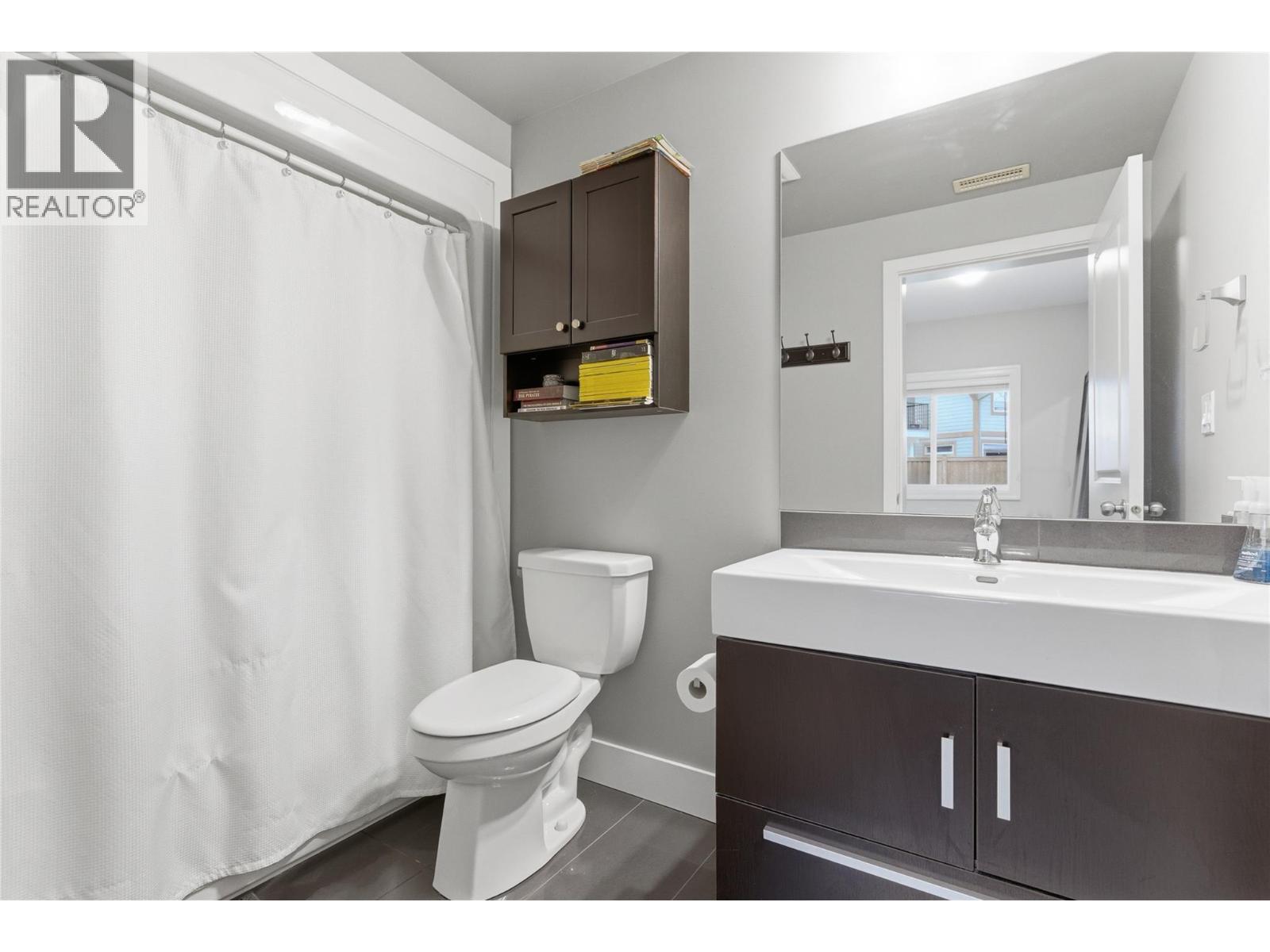 2779 BEACHMOUNT Crescent, Kamloops