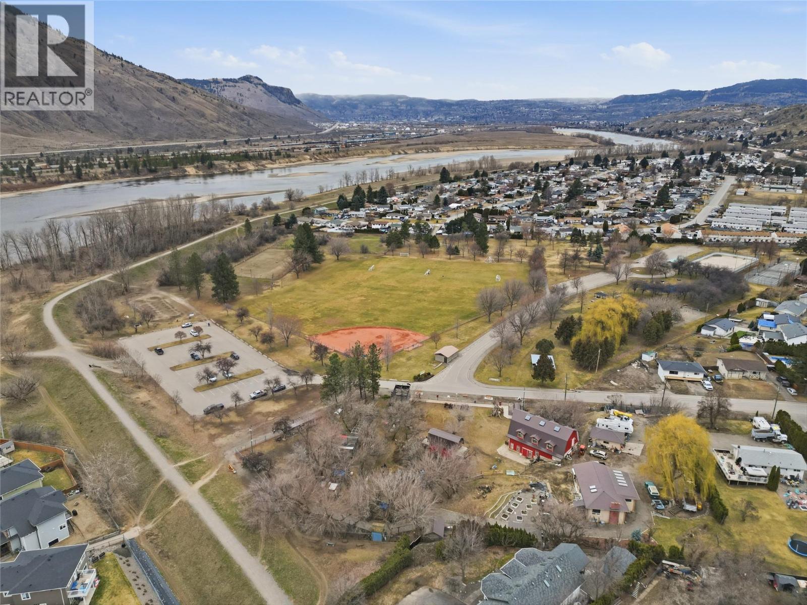 2779 BEACHMOUNT Crescent, Kamloops