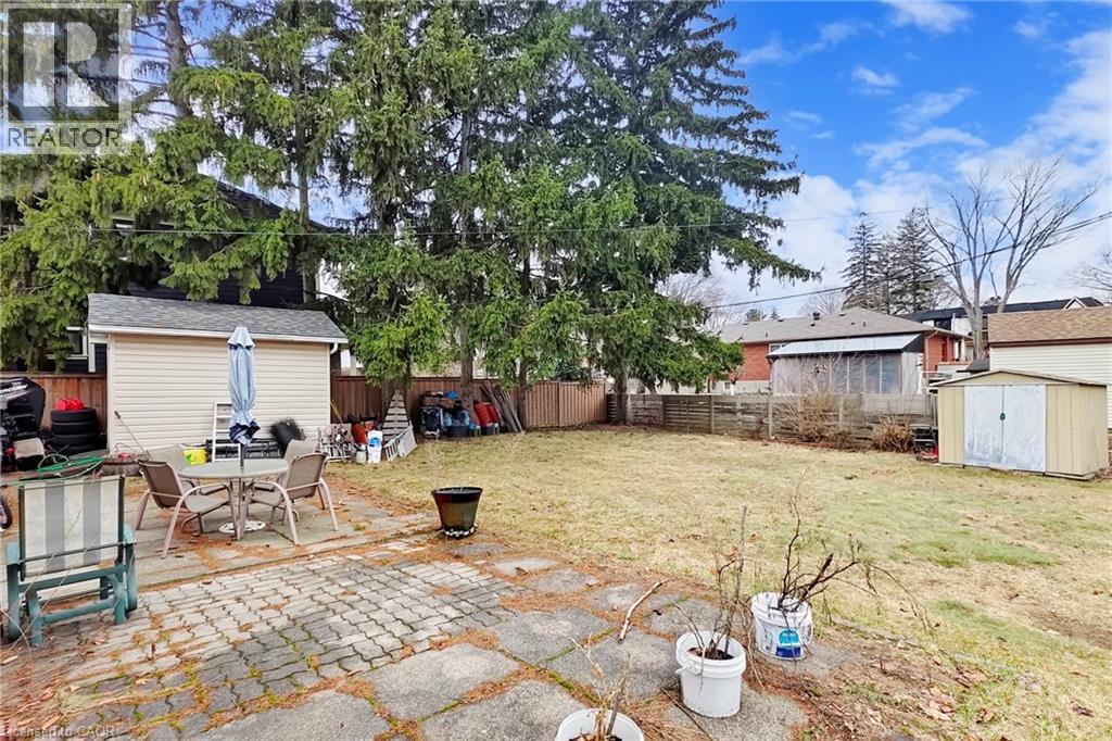 541 WINGROVE Crescent - 35