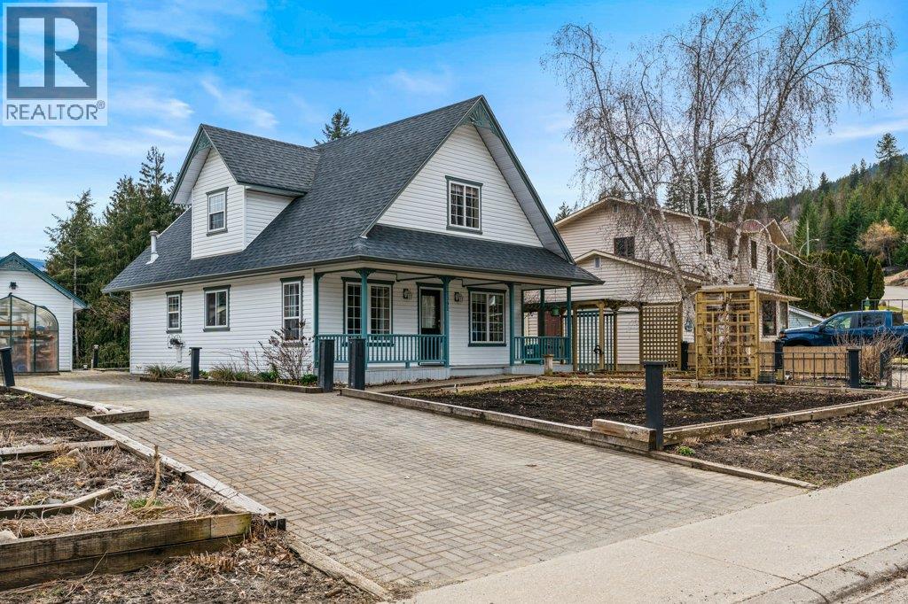  2392 Cedar Ridge Street, Lumby