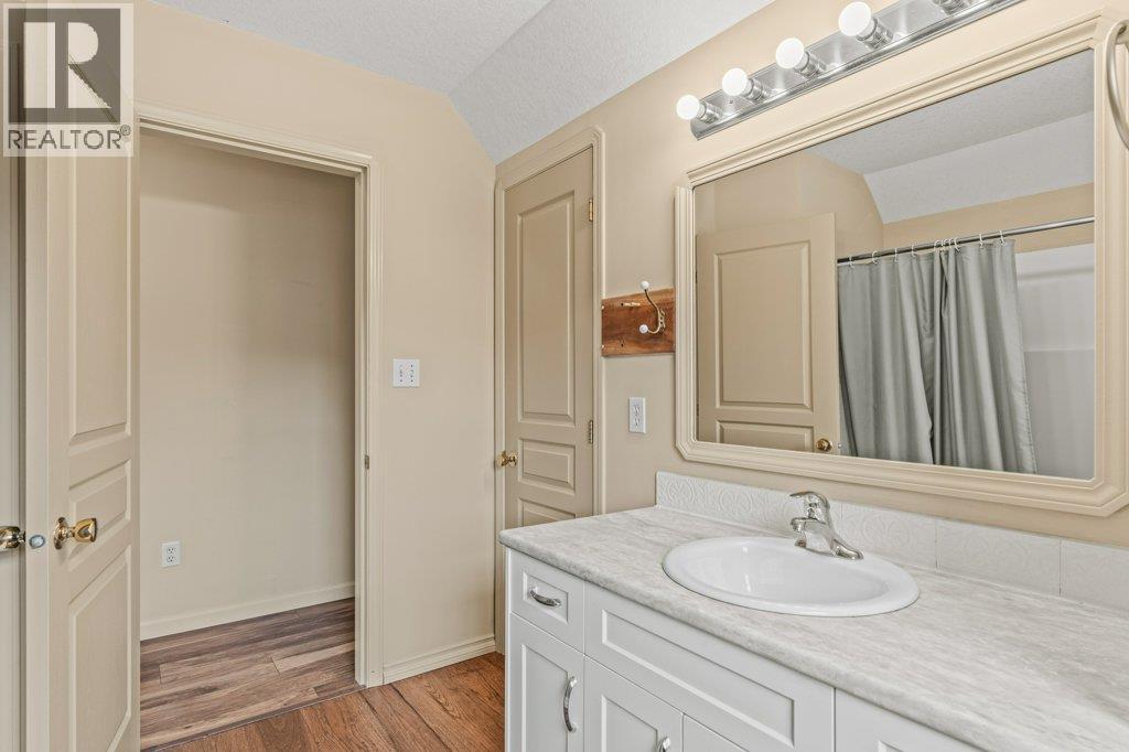  2392 Cedar Ridge Street, Lumby