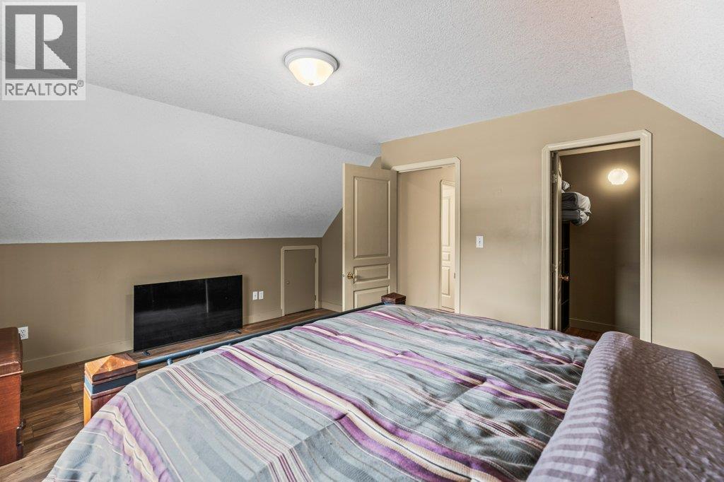  2392 Cedar Ridge Street, Lumby