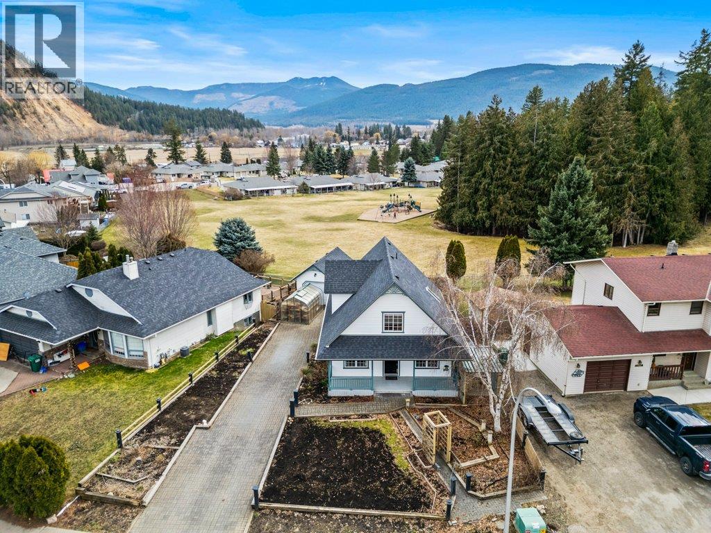  2392 Cedar Ridge Street, Lumby