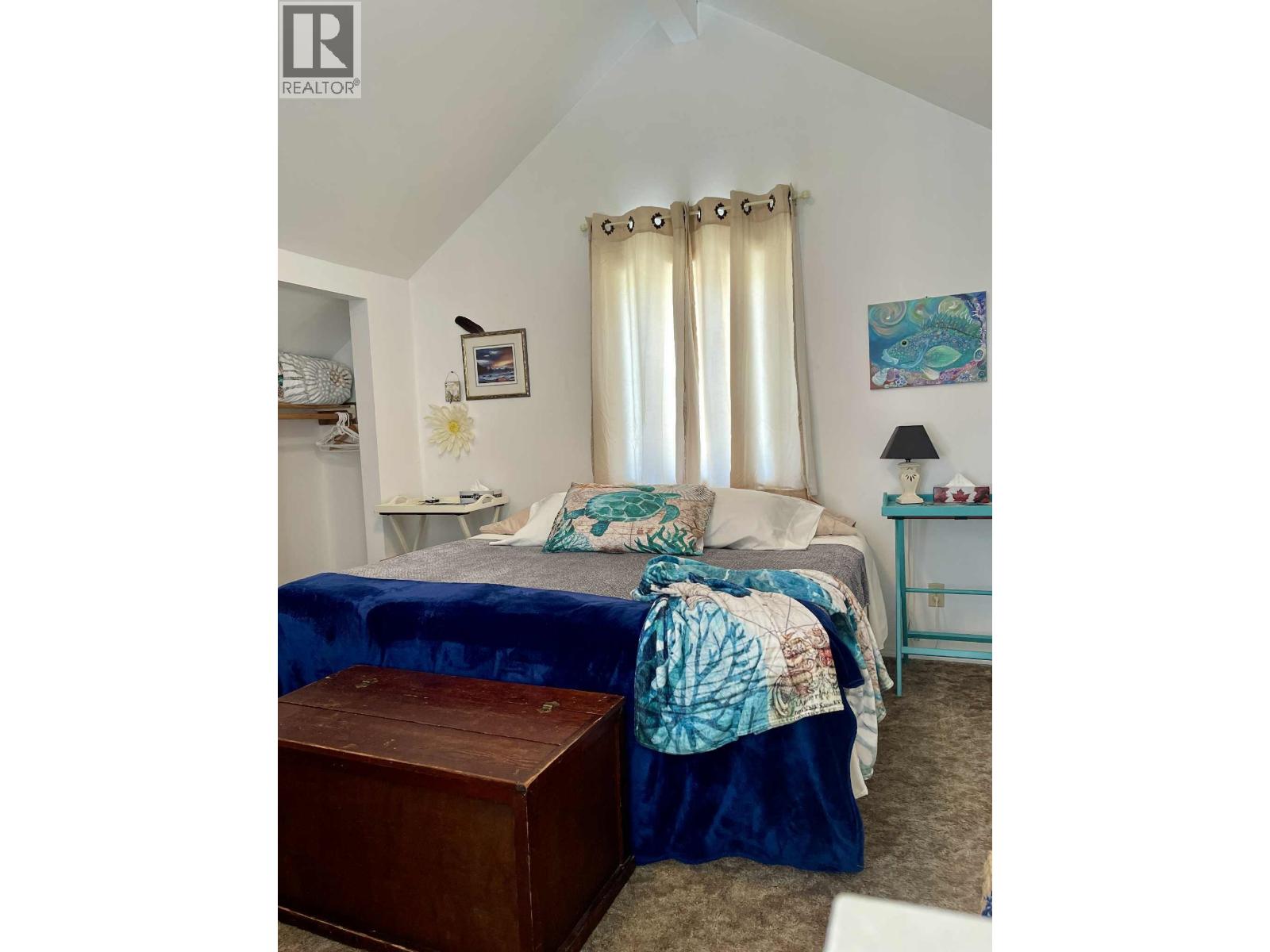 259 20 MACKENZIE HIGHWAY - 22