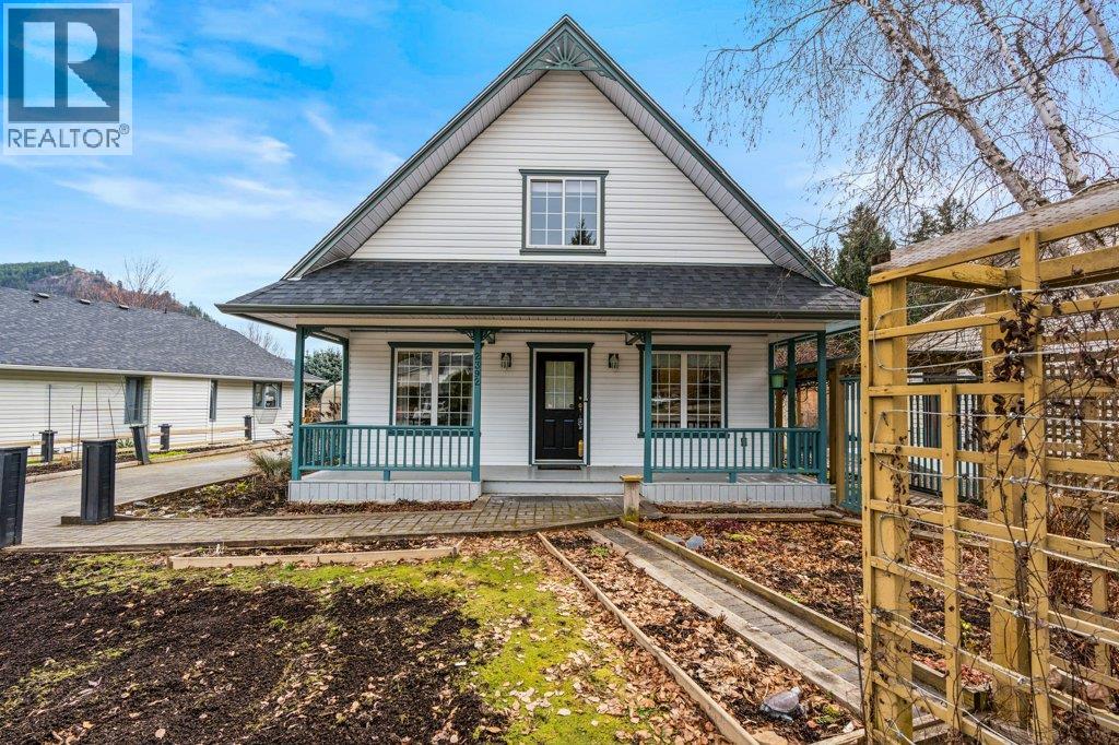  2392 Cedar Ridge Street, Lumby