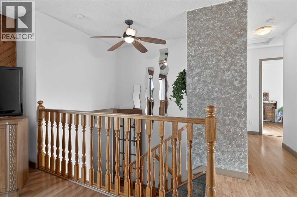 Single Family House Bi-level for Sale in  Rundleson Way NE Rundle Calgary 