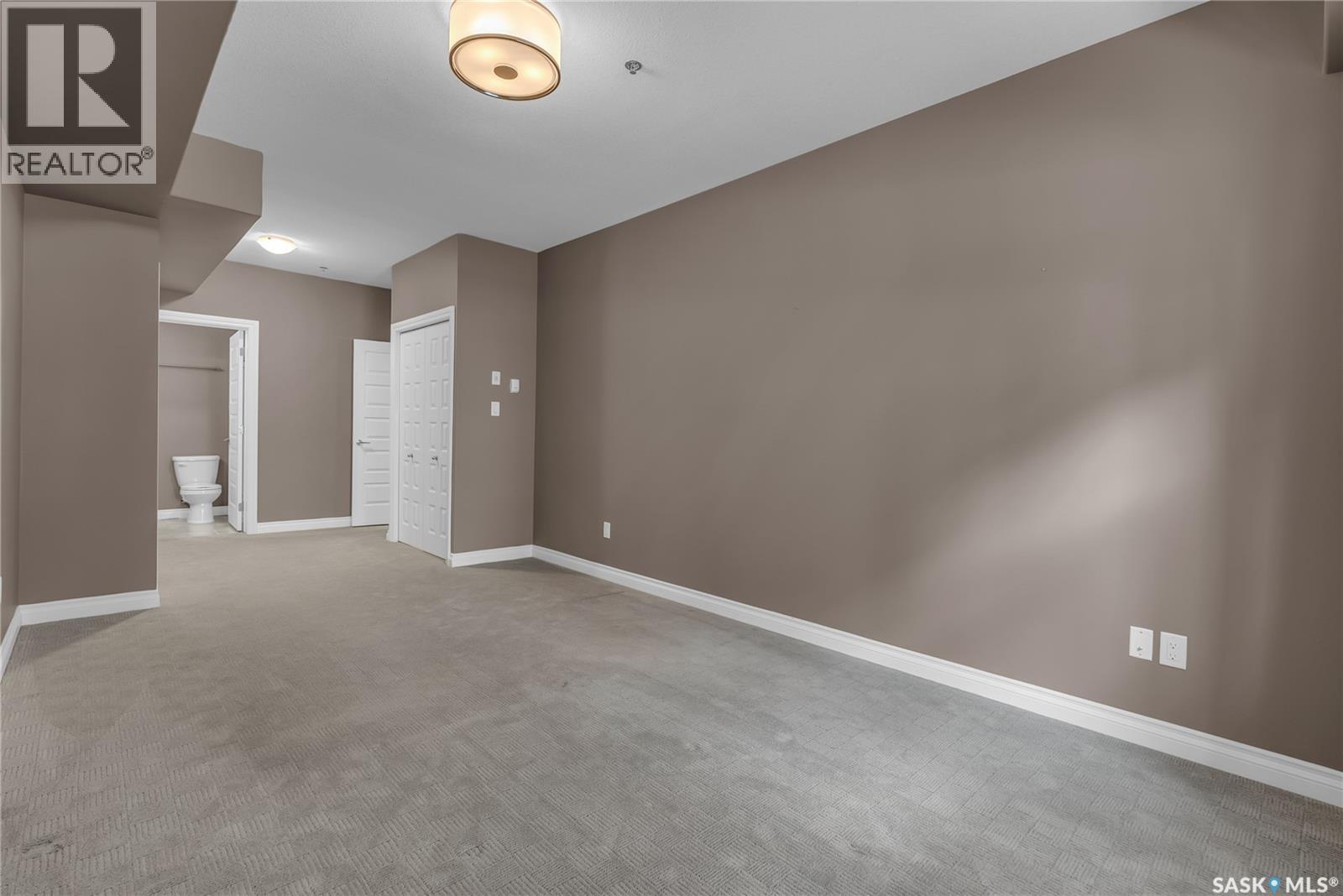 Single Family House High rise for Sale in   Nelson ROAD Saskatoon 